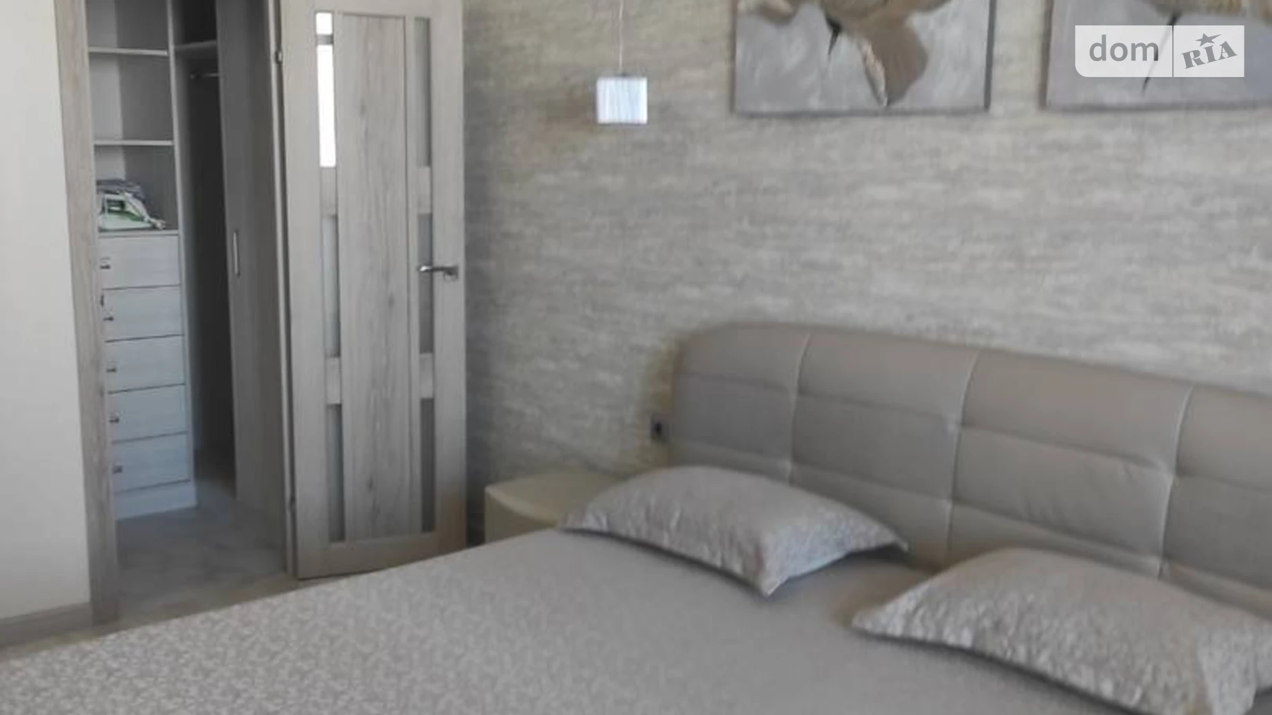 Продается 2-комнатная квартира 75.9 кв. м в Одессе, ул. Люстдорфская дорога, 90В - фото 2