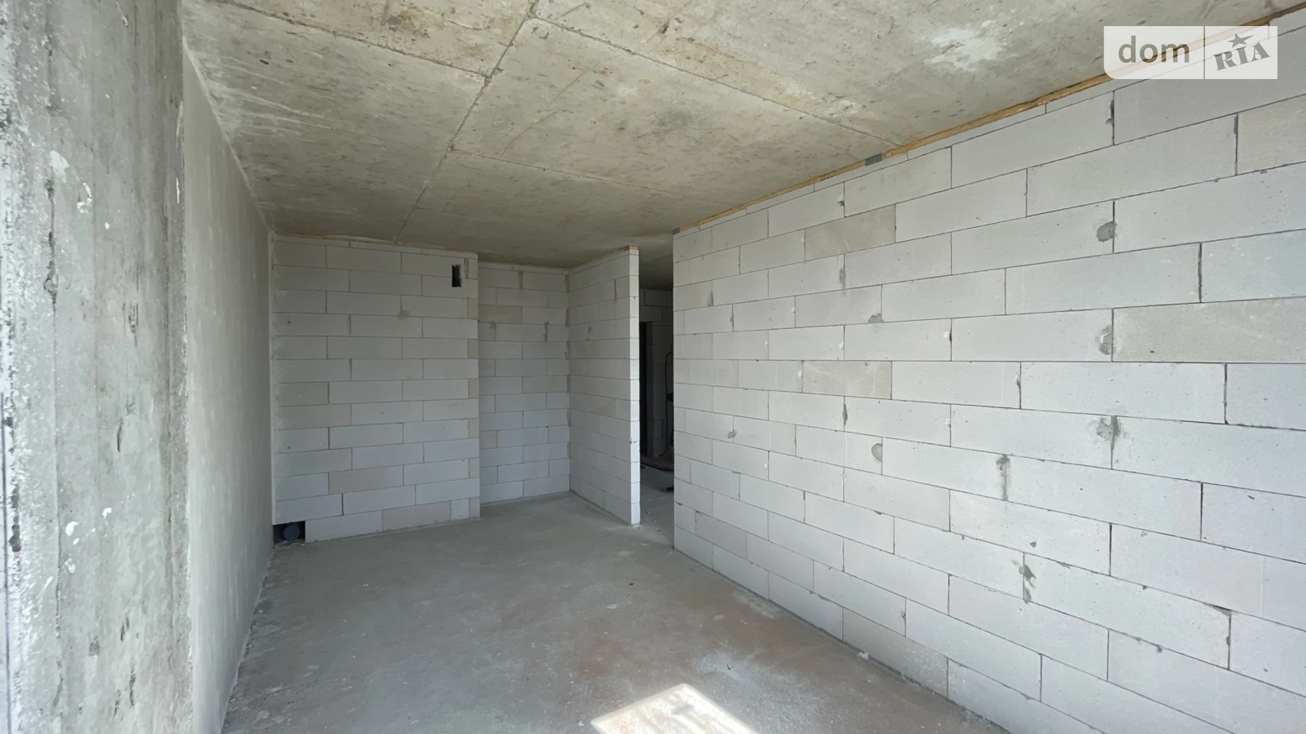 Продается 1-комнатная квартира 47 кв. м в Ивано-Франковске, ул. Левицкого Романа, 4 - фото 4