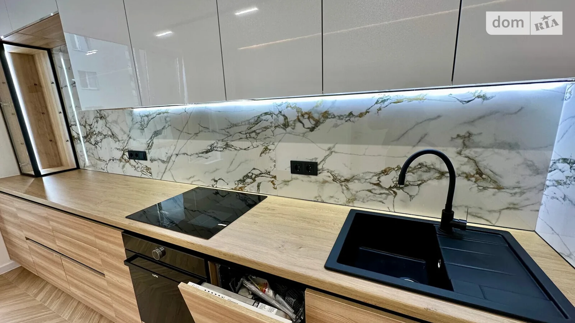 Продается 1-комнатная квартира 42 кв. м в Ивано-Франковске, ул. Вовчинецька - фото 5