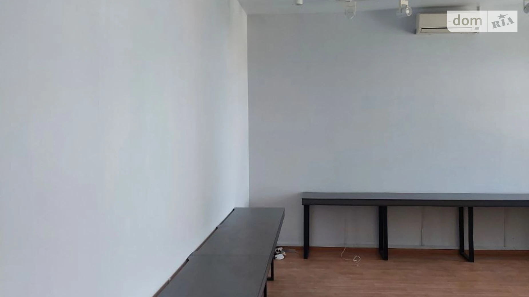 Сдается в аренду офис 39.3 кв. м в бизнес-центре, цена: 12576 грн - фото 2