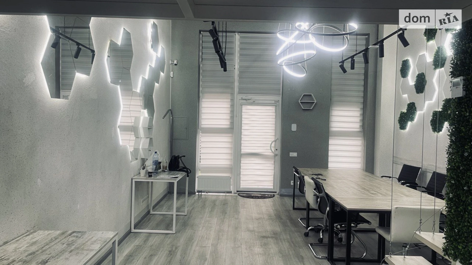 Сдается в аренду офис 75 кв. м в бизнес-центре, цена: 700 $ - фото 5