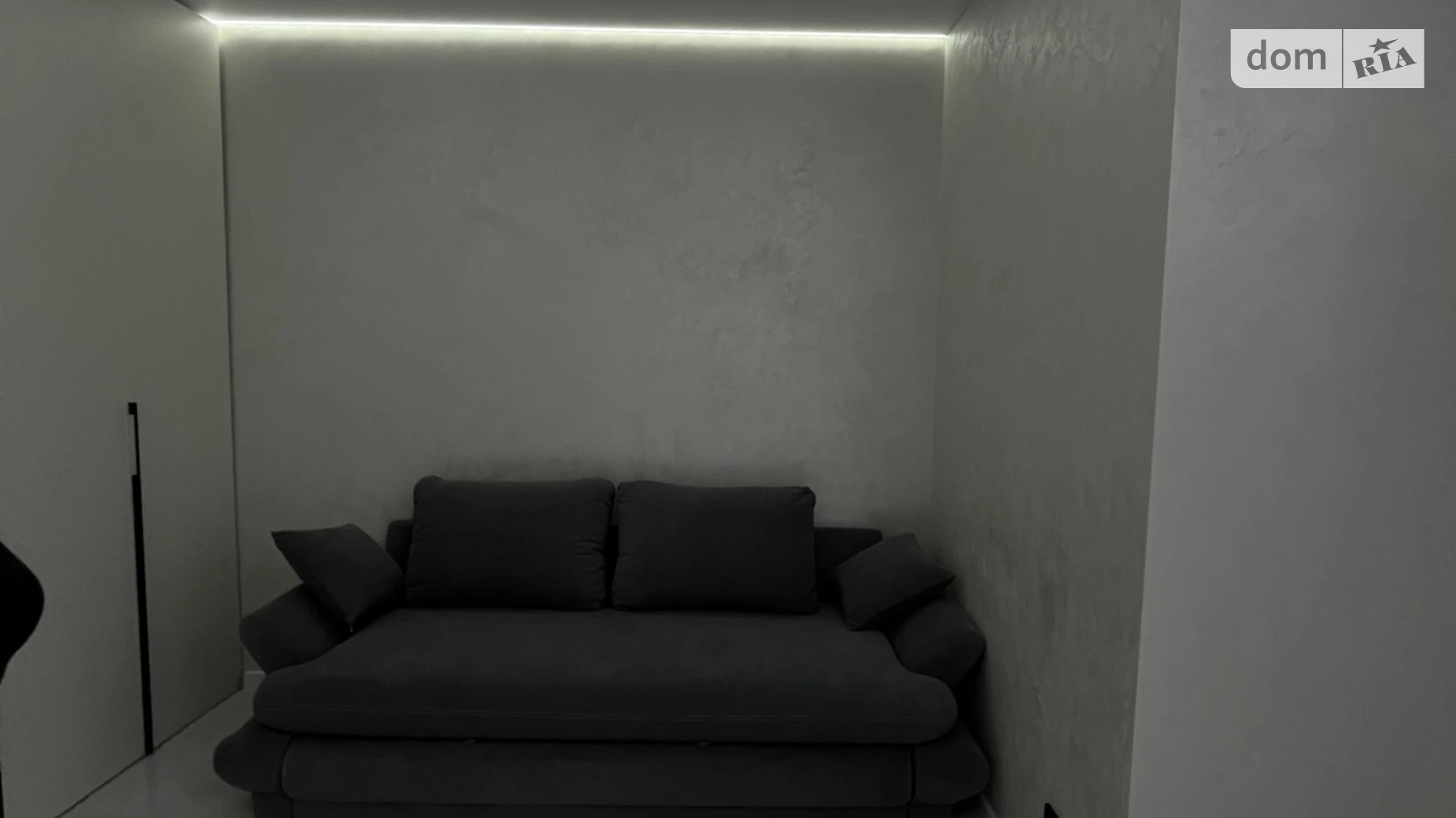 Продается 1-комнатная квартира 46 кв. м в Ивано-Франковске, ул. Высочана Семена - фото 4