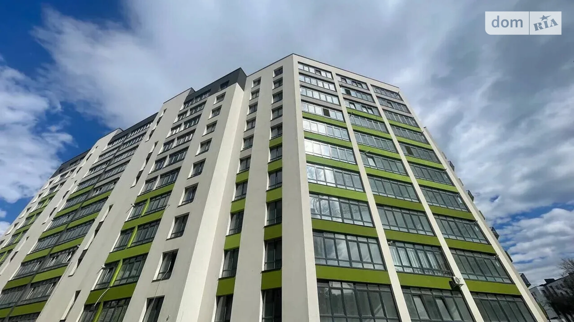 Продается 2-комнатная квартира 68 кв. м в Ивано-Франковске, ул. Приозерная - фото 2