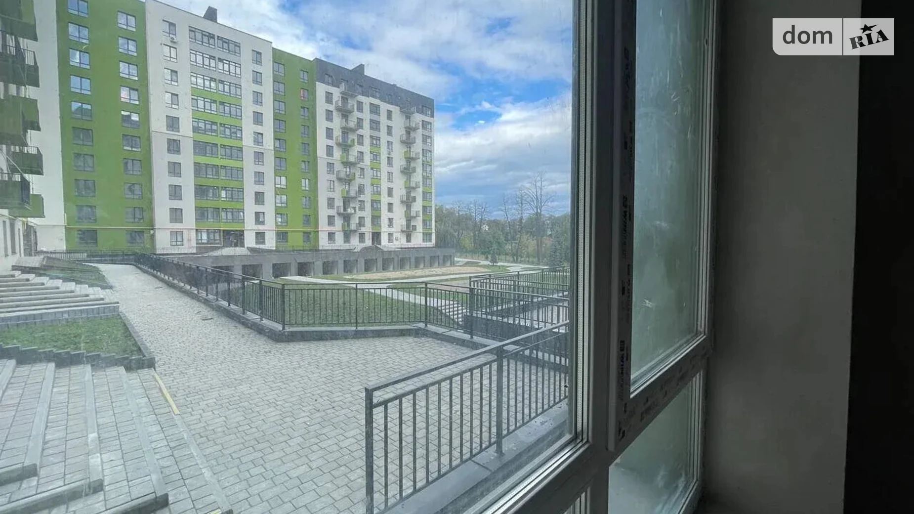 Продается 2-комнатная квартира 68 кв. м в Ивано-Франковске, ул. Приозерная - фото 3