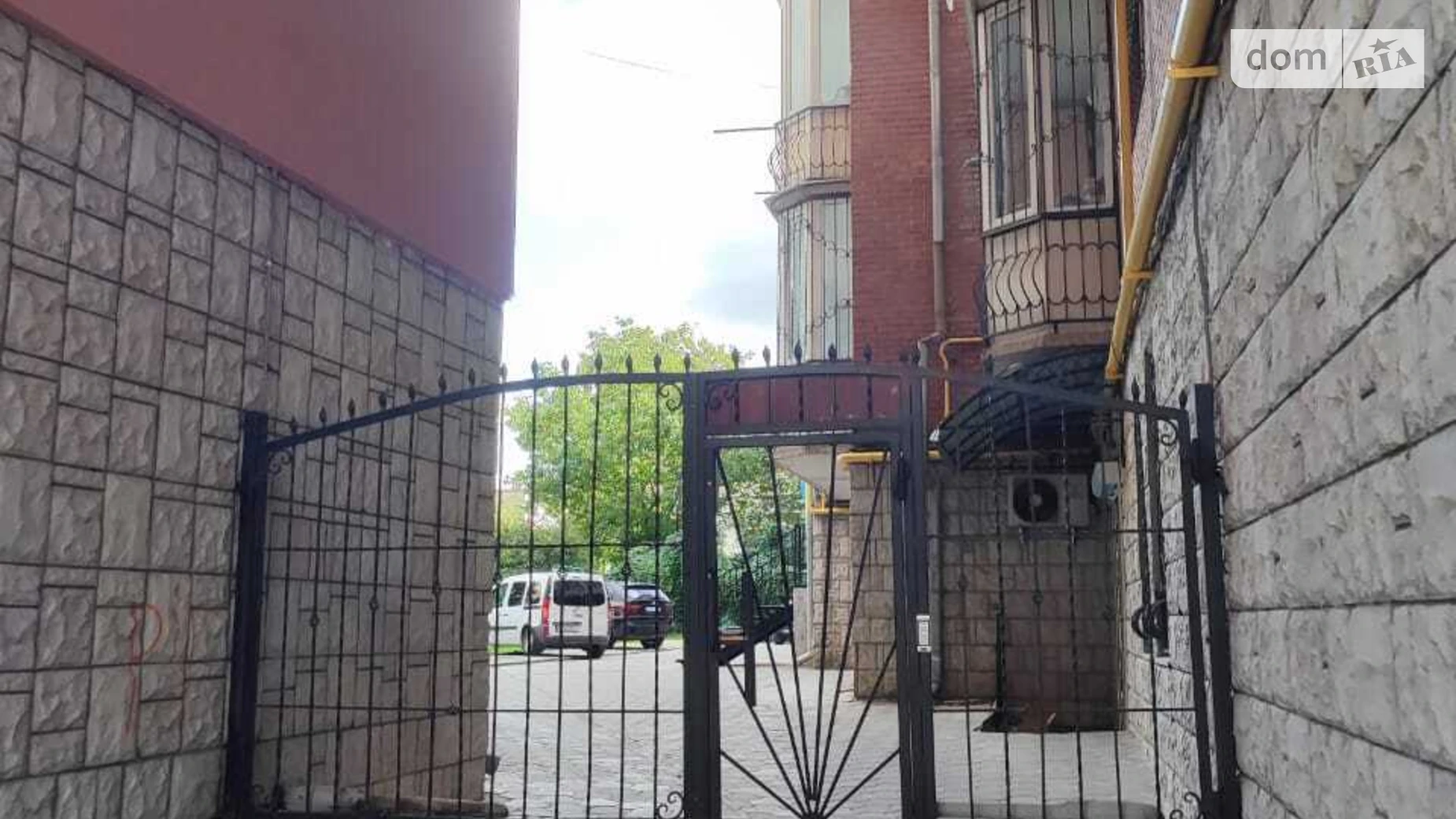 3-комнатная квартира 95 кв. м в, цена: 99000 $ - фото 2