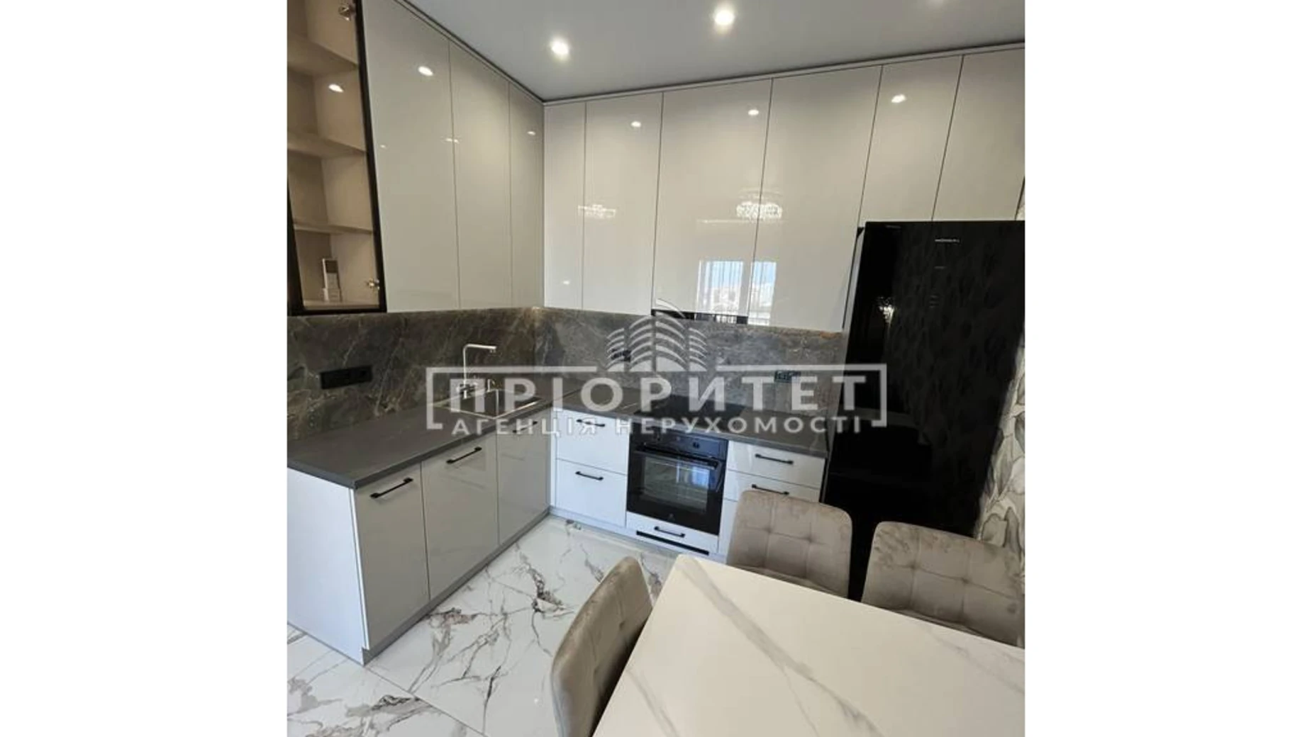 Продается 1-комнатная квартира 42.5 кв. м в Одессе, ул. Краснова - фото 2