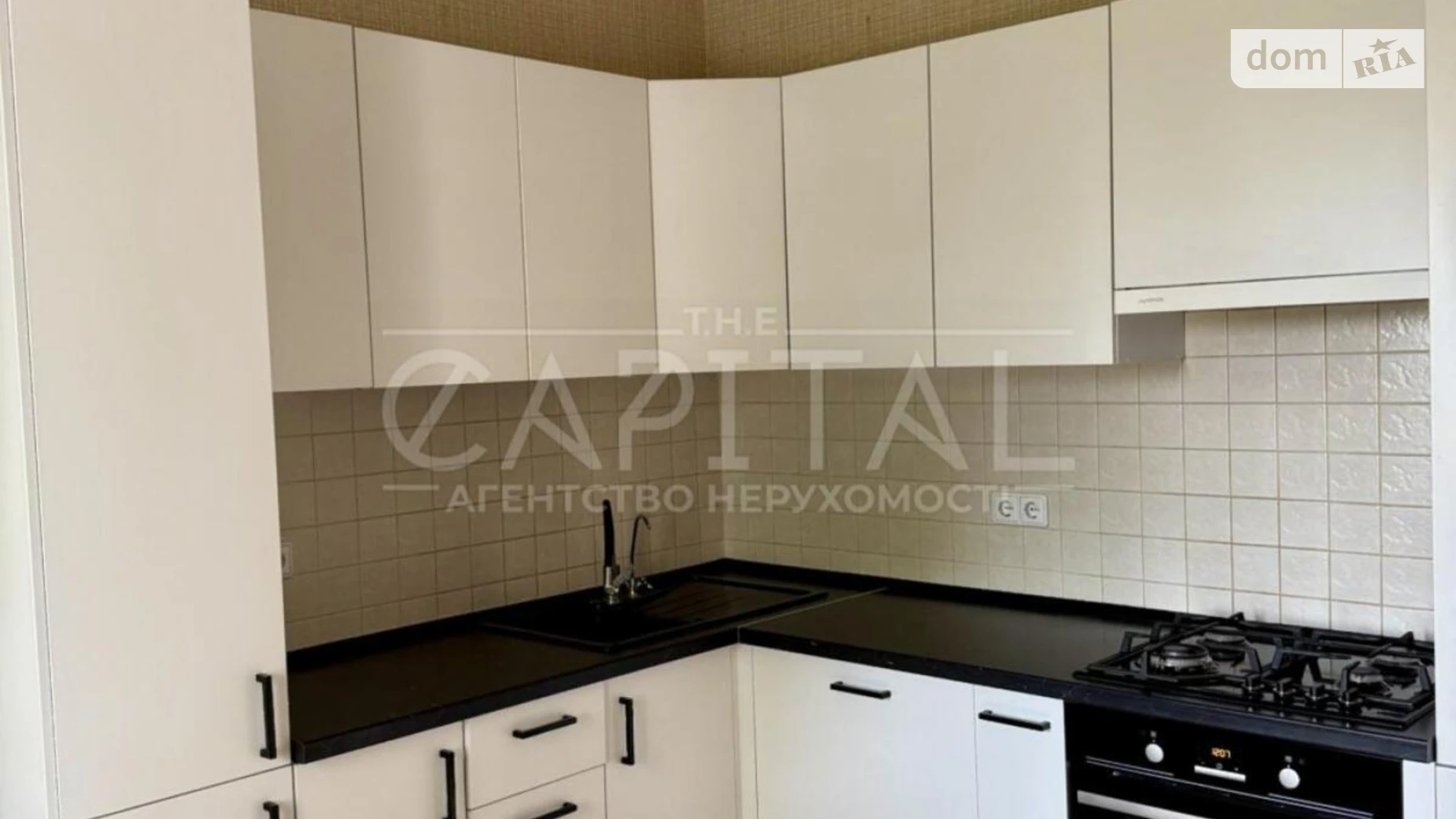 Сдается в аренду дом на 3 этажа 310 кв. м с балконом, цена: 1350 $ - фото 5
