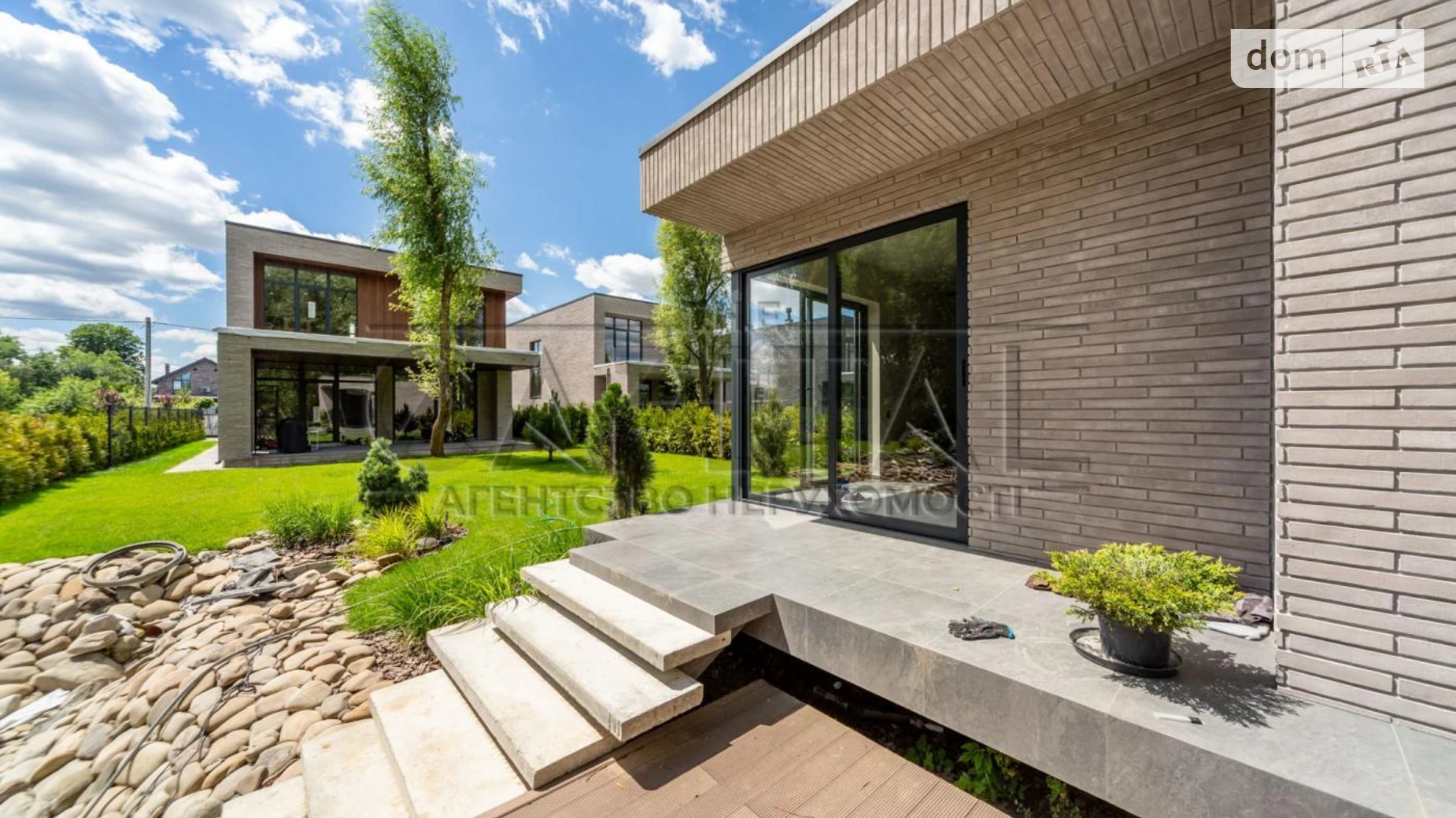 Продается дом на 2 этажа 180 кв. м с бассейном, цена: 370000 $ - фото 5