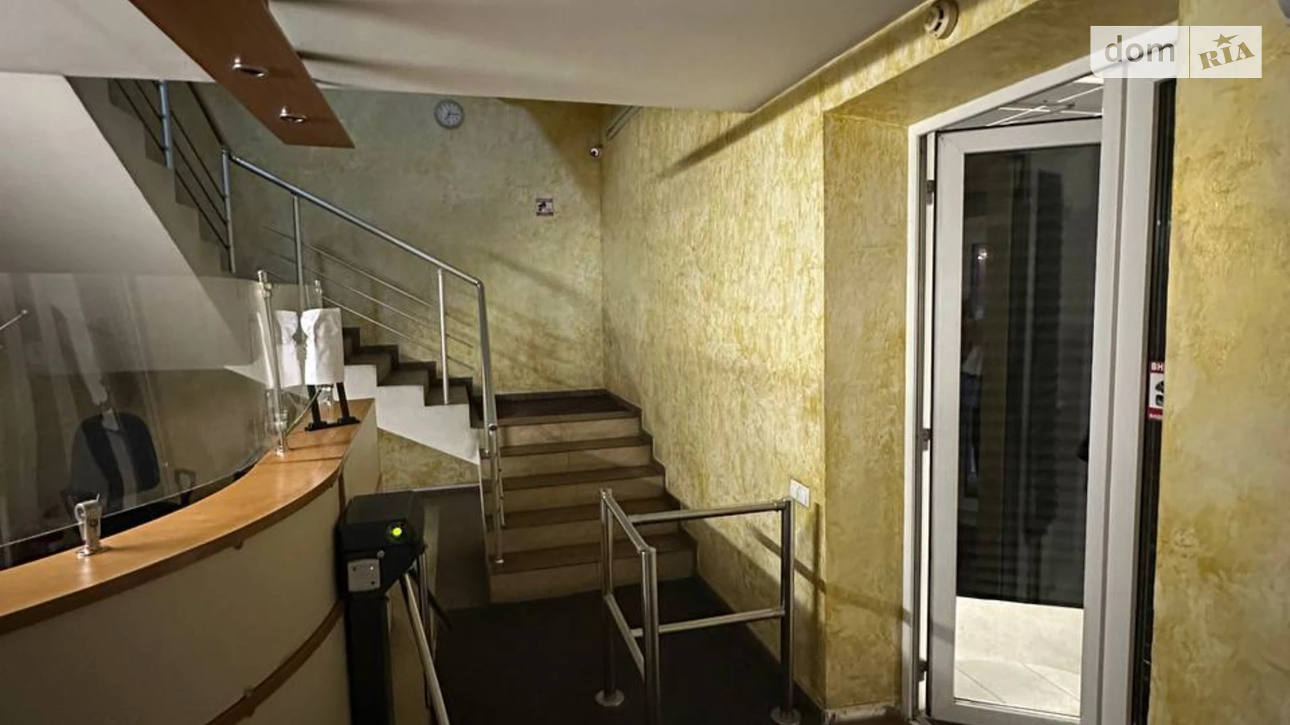 Сдается в аренду офис 185 кв. м в бизнес-центре, цена: 75000 грн - фото 3