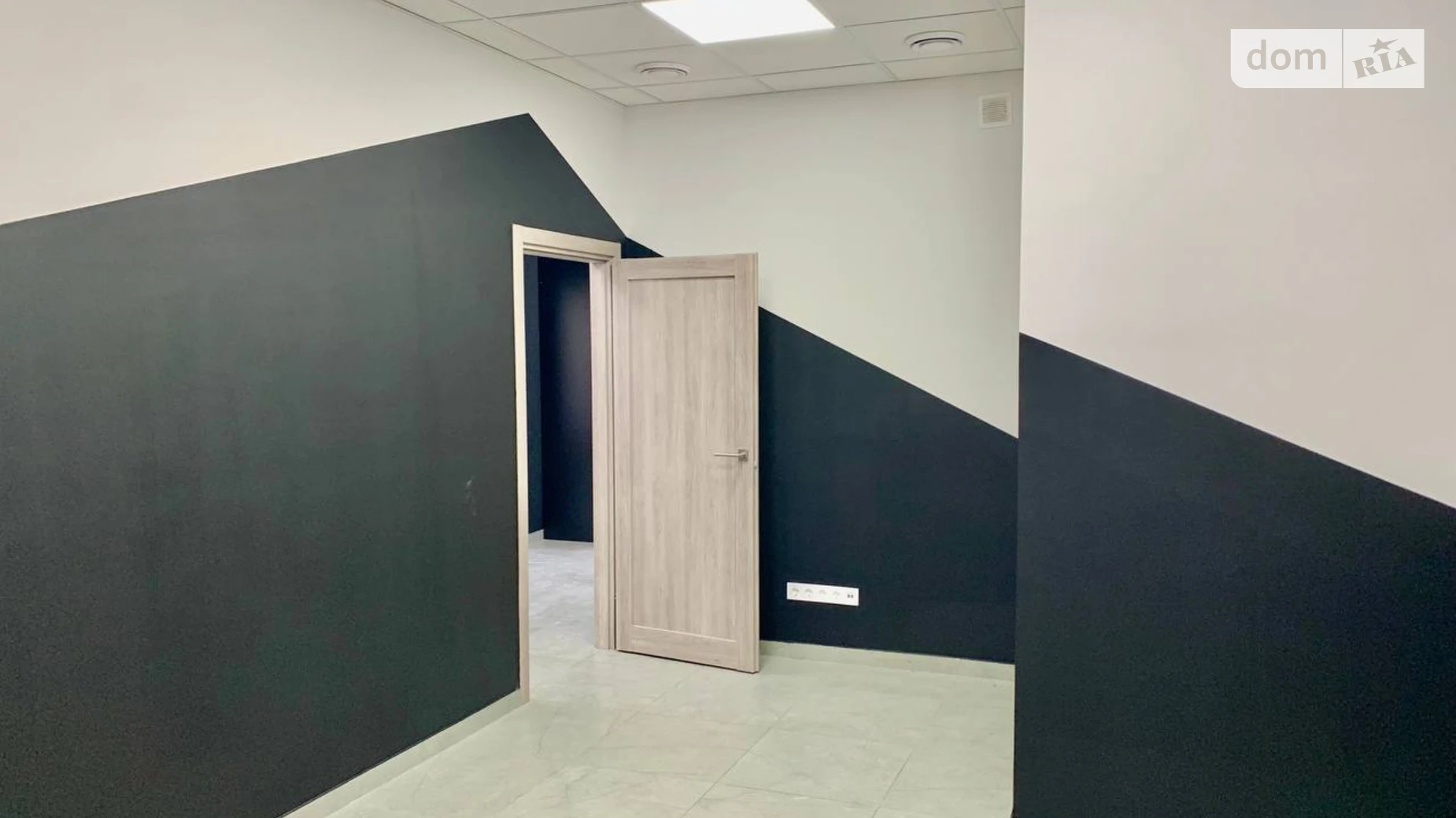 Здається в оренду офіс 200 кв. м в бізнес-центрі, цена: 2000 $ - фото 5
