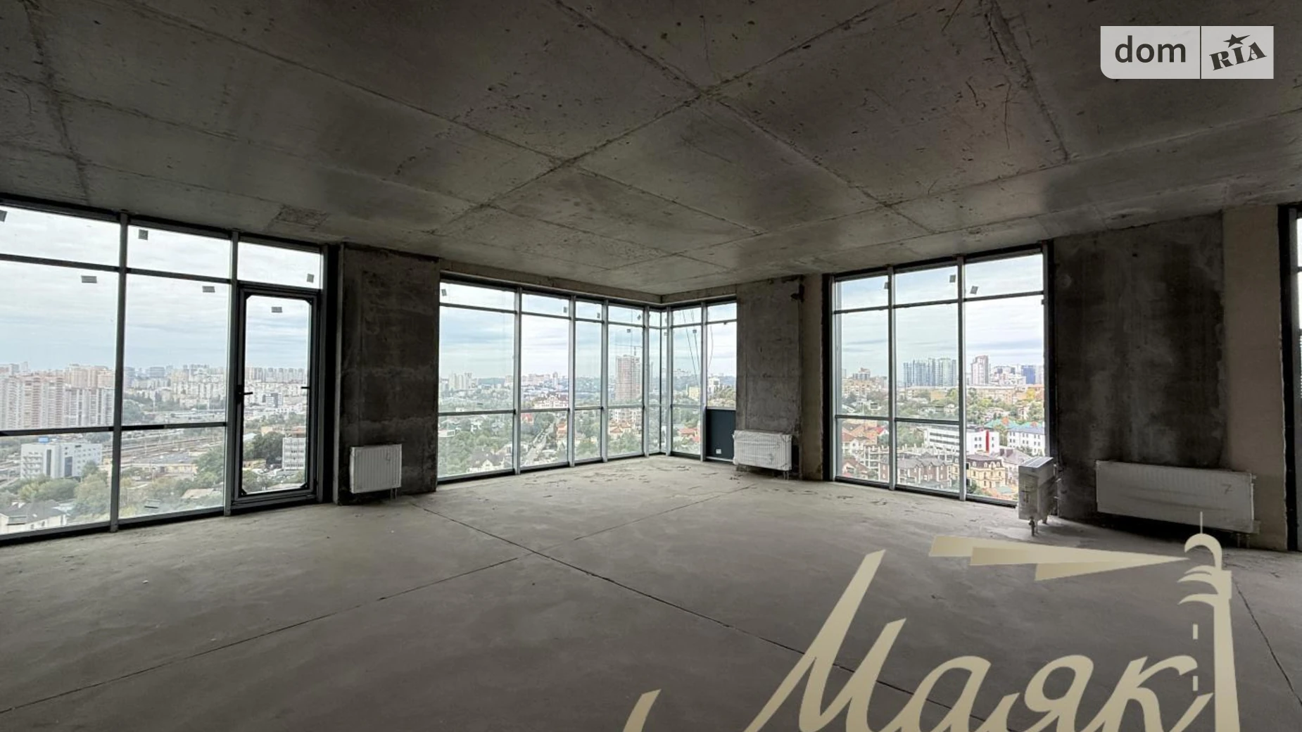 Продається 4-кімнатна квартира 156 кв. м у Києві, вул. Андрія Верхогляда(Драгомирова), 17/6 - фото 2