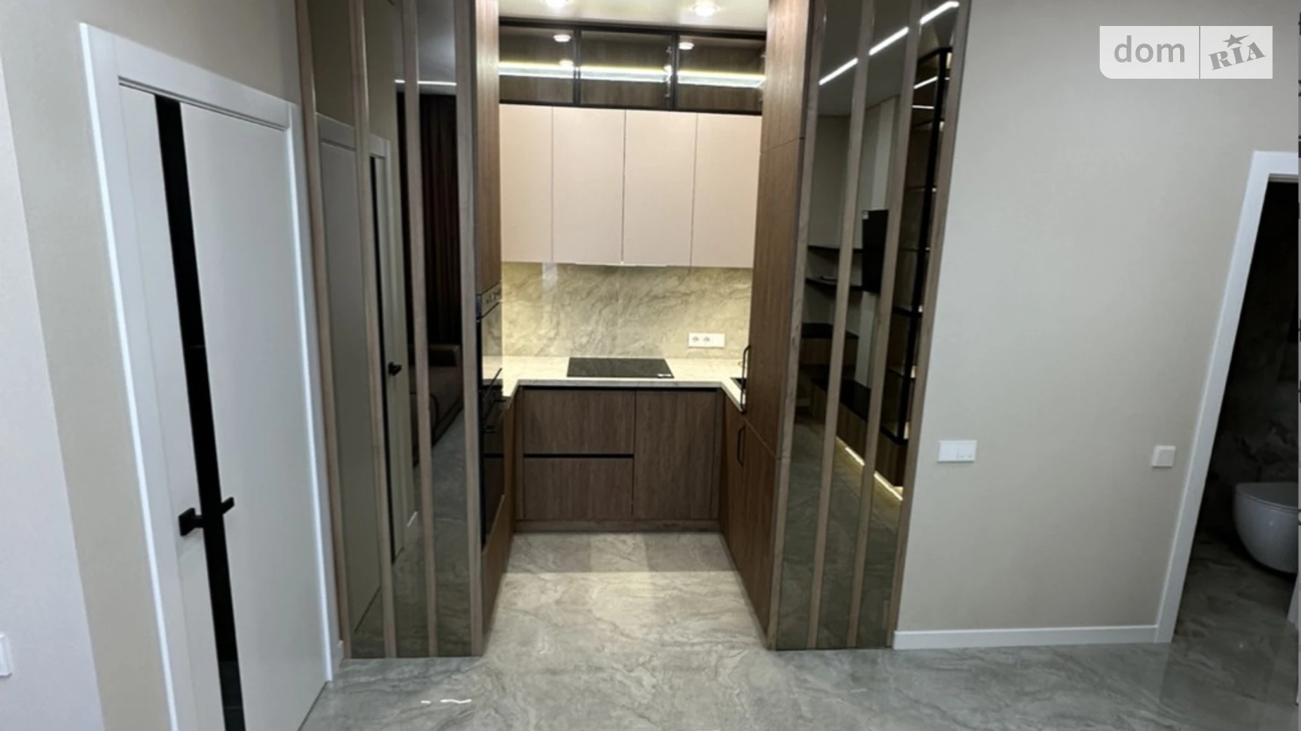 Продается 4-комнатная квартира 206 кв. м в Одессе, ул. Генуэзская, 1Е корпус 1 - фото 3