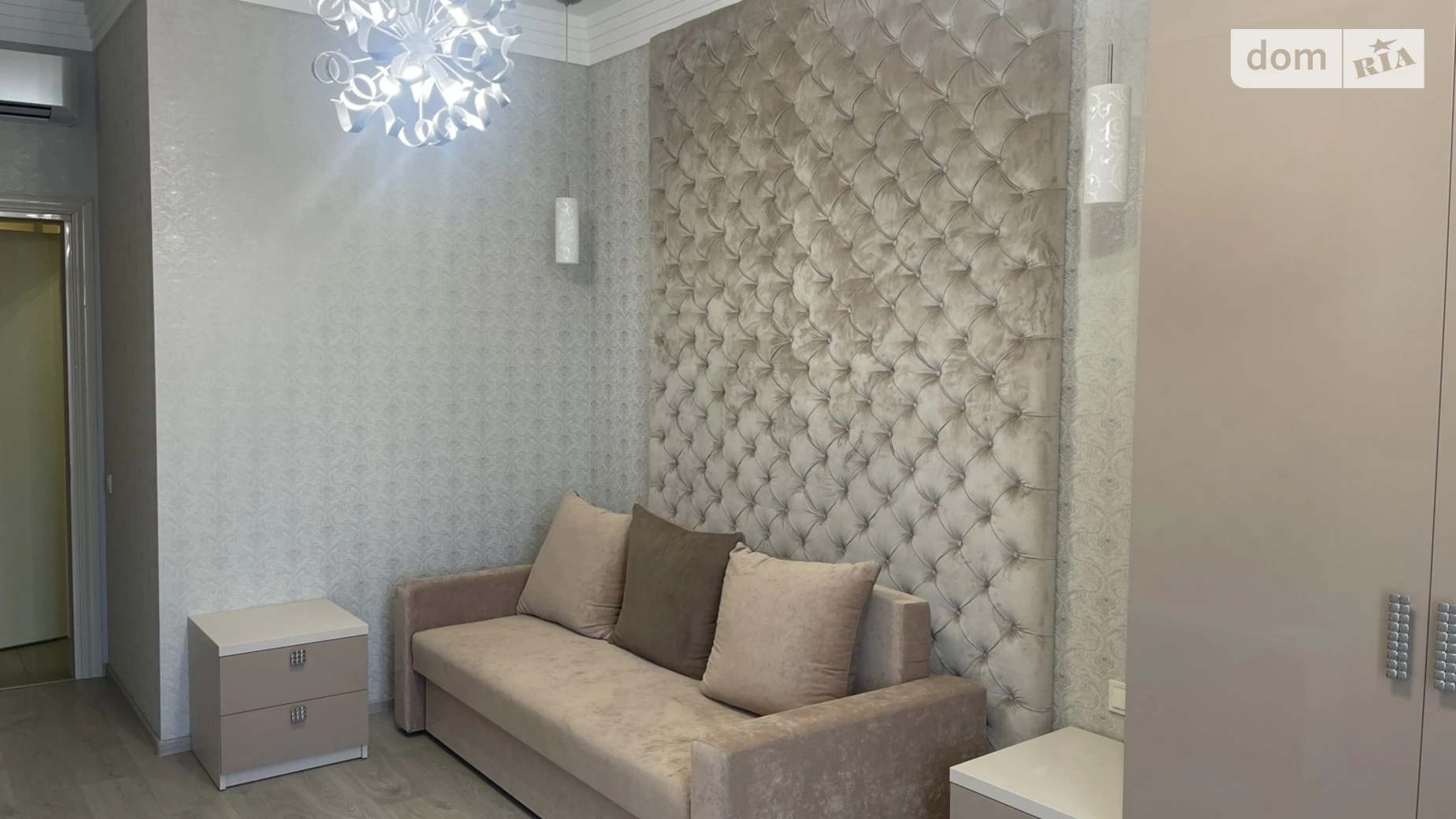 Продается 2-комнатная квартира 80.4 кв. м в Киеве, ул. Василия Тютюнника, 51/1А - фото 3