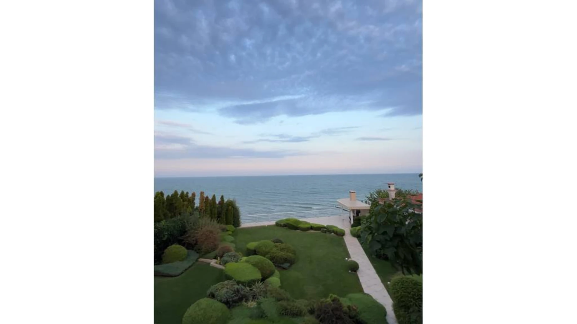 Продается дом на 3 этажа 630 кв. м с камином, цена: 3500000 $ - фото 2