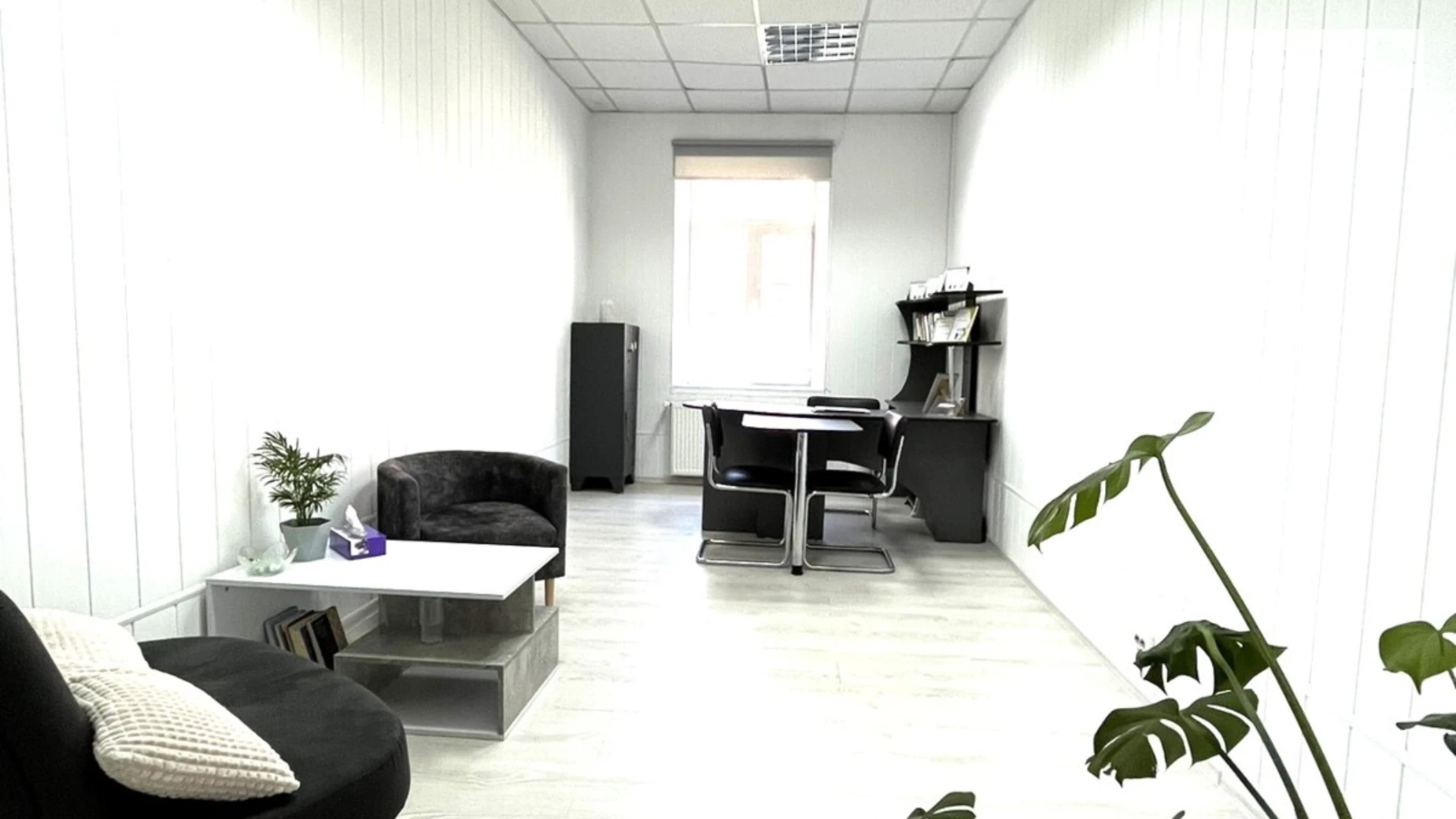 Сдается в аренду офис 19 кв. м в бизнес-центре, цена: 5500 грн - фото 3