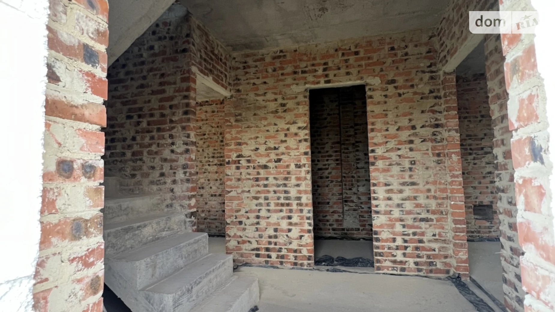 ул. Кулика и Гудачека(Макарова) Ювилейный Ровно, цена: 65000 $ - фото 3