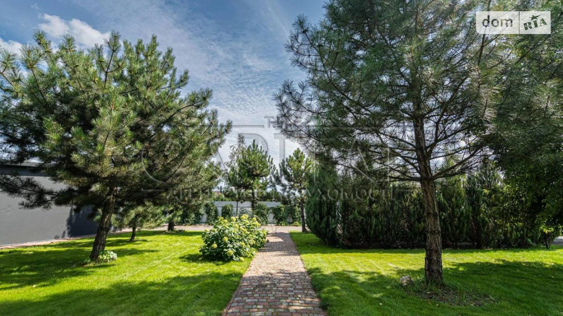 Продается дом на 2 этажа 120 кв. м с гаражом, цена: 221000 $ - фото 2