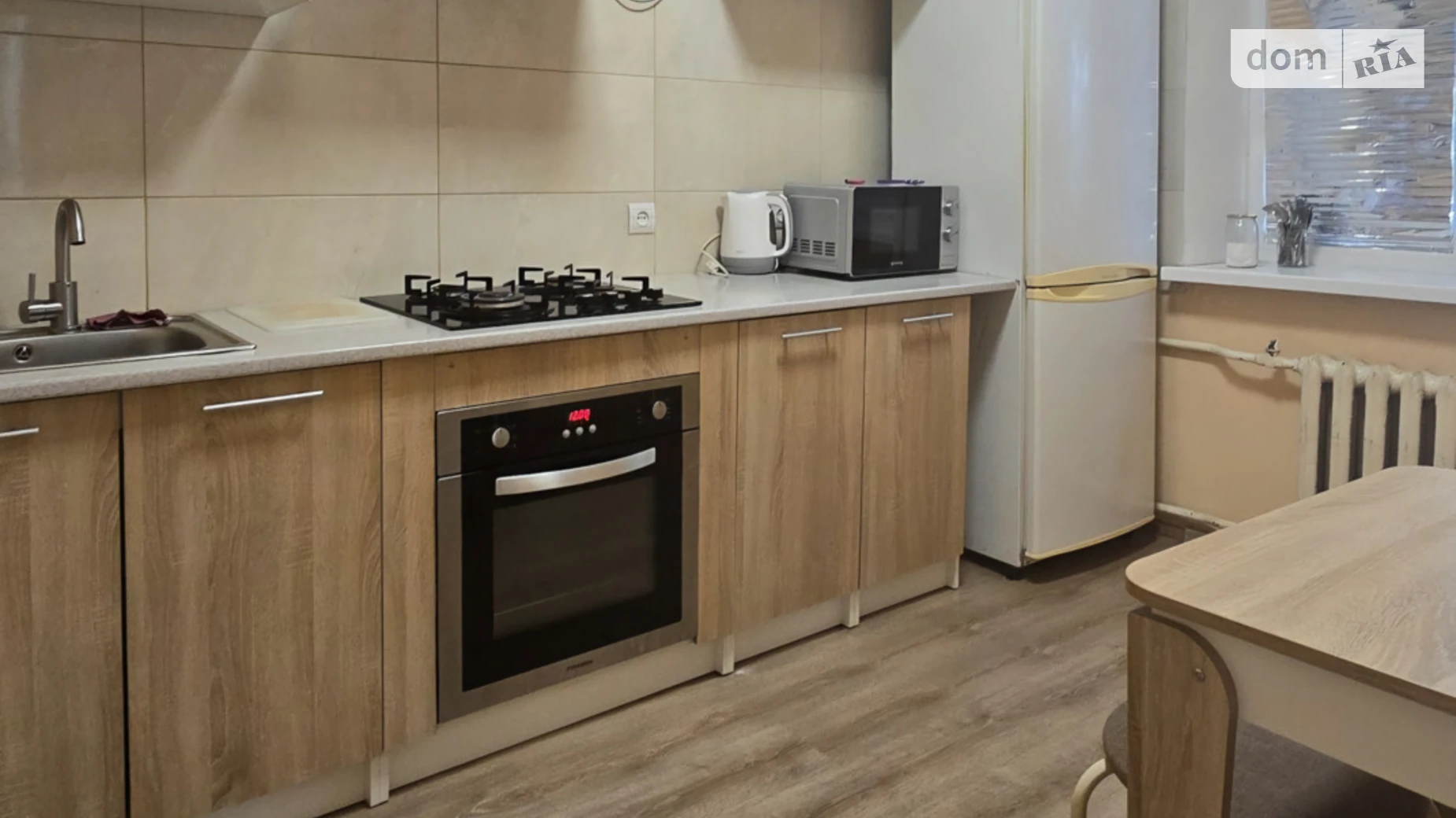 Сдается в аренду 2-комнатная квартира 52 кв. м в Днепре, ул. Гусенко, 8 - фото 3