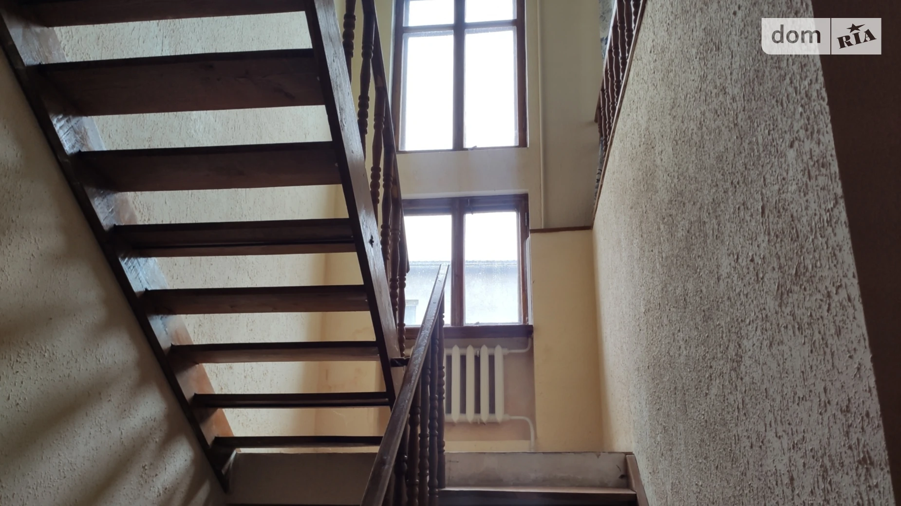 Продается дом на 3 этажа 390 кв. м с камином, цена: 170000 $ - фото 2