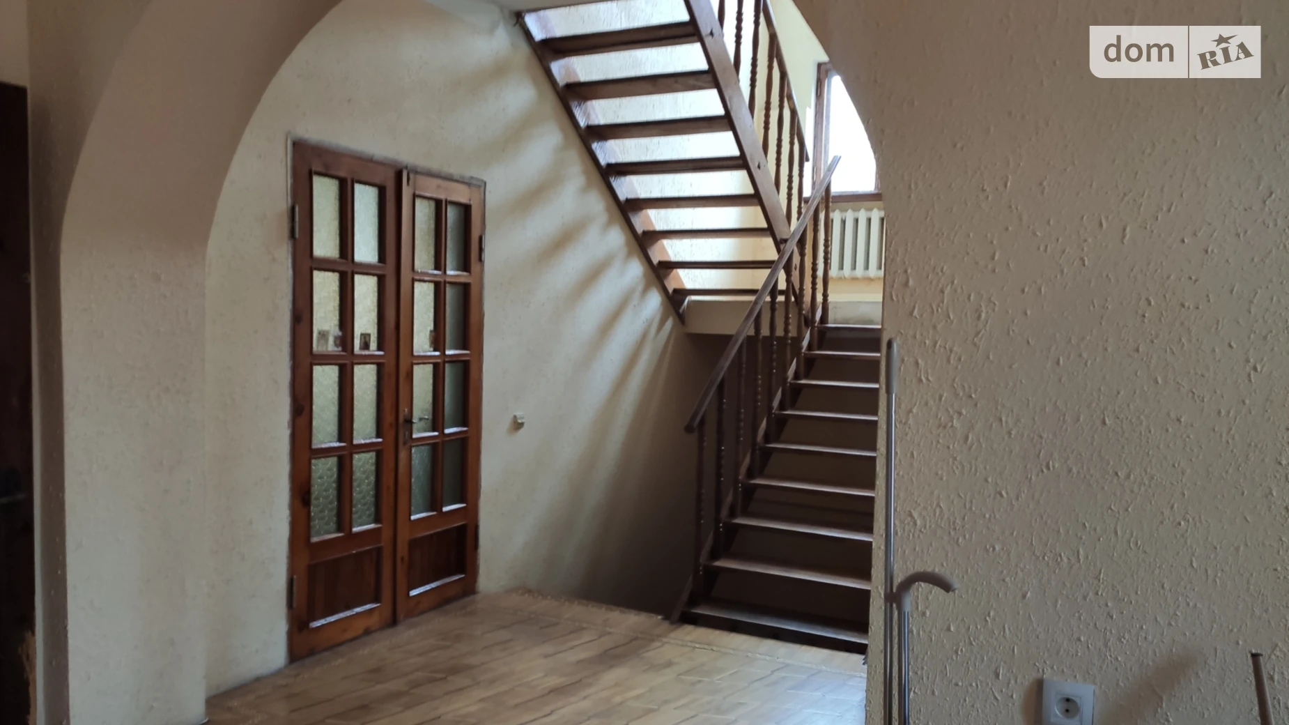 Продается дом на 3 этажа 390 кв. м с камином, цена: 170000 $ - фото 3