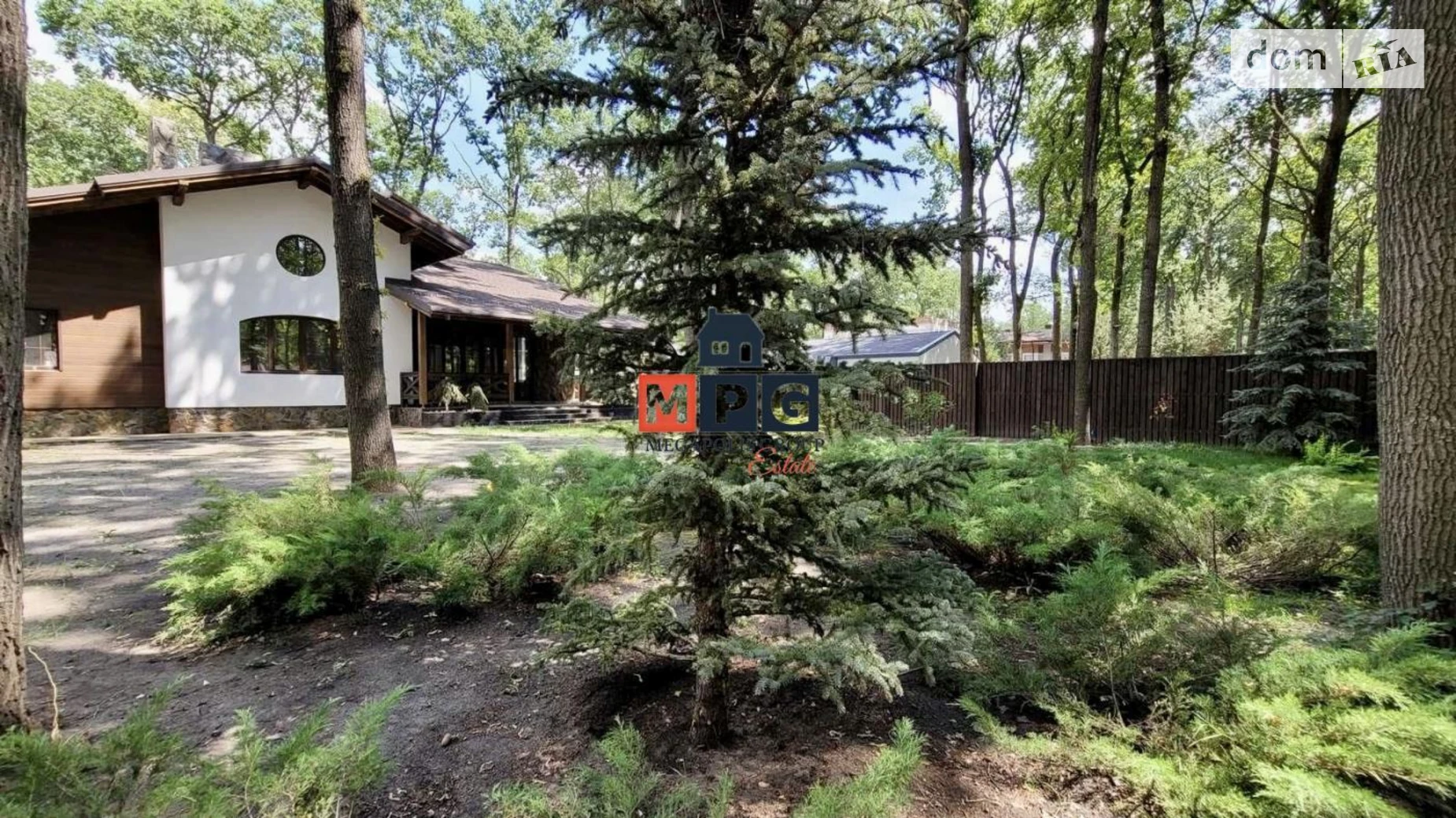 Продается дом на 2 этажа 320 кв. м с балконом, цена: 440000 $ - фото 2