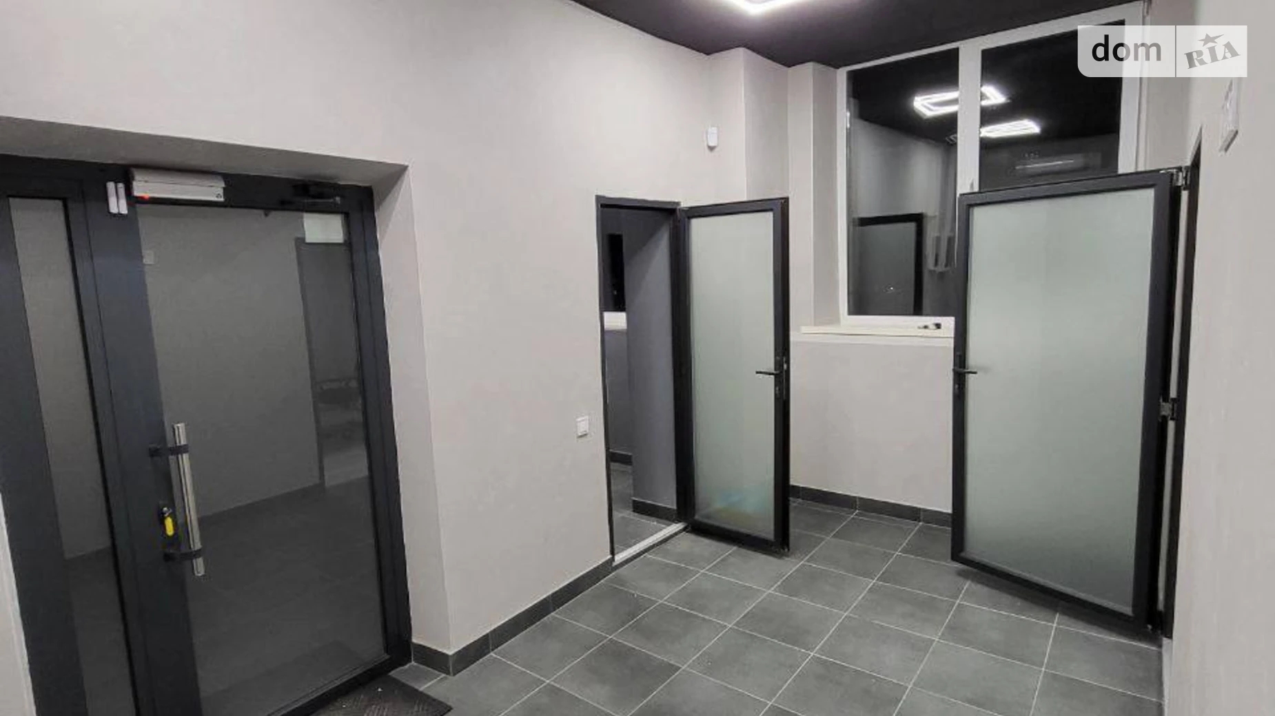 Сдается в аренду офис 250 кв. м в бизнес-центре, цена: 75000 грн - фото 2