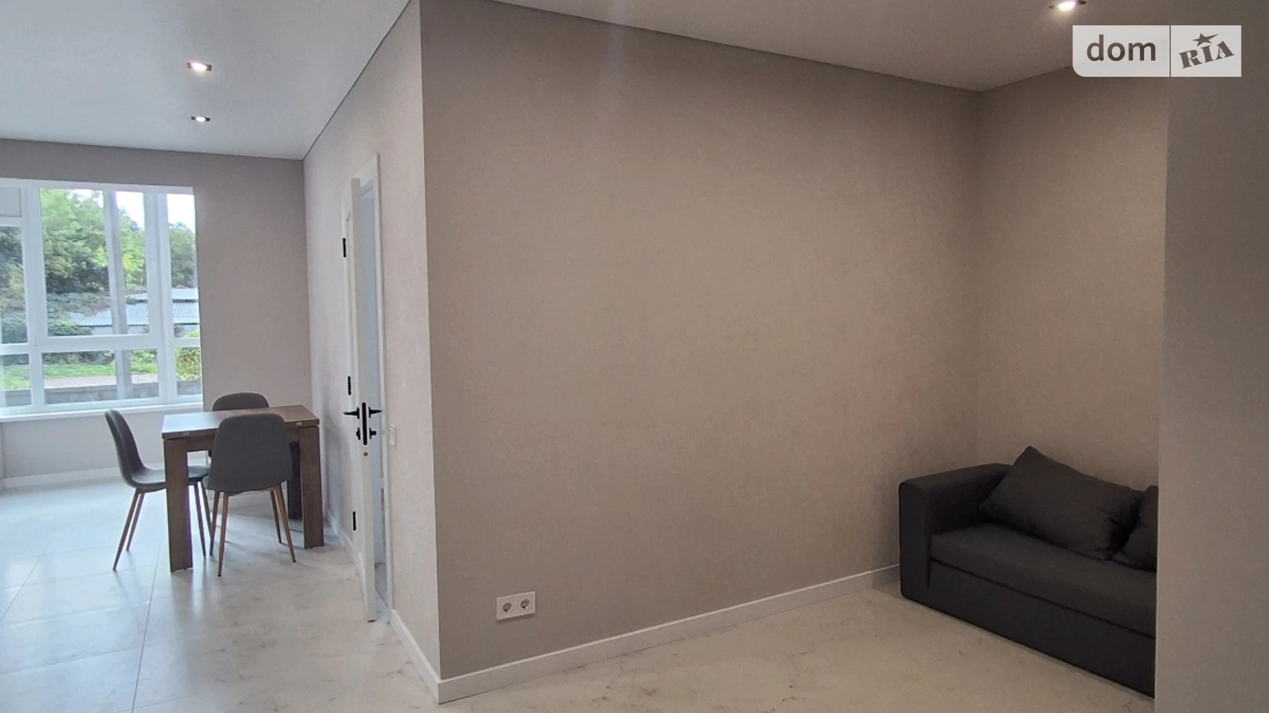 Продается 1-комнатная квартира 45 кв. м в Житомире, ул. Евгения Рыхлика - фото 2