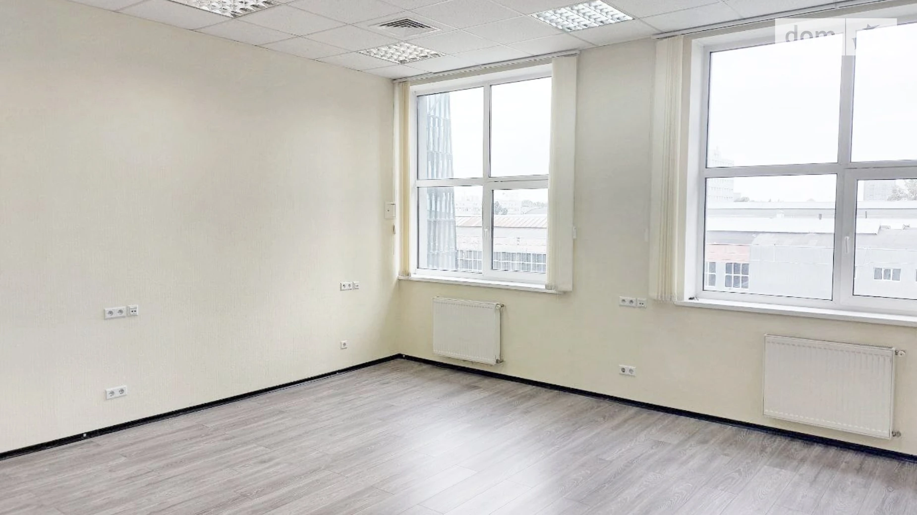 Сдается в аренду офис 45.9 кв. м в бизнес-центре, цена: 12010 грн - фото 5