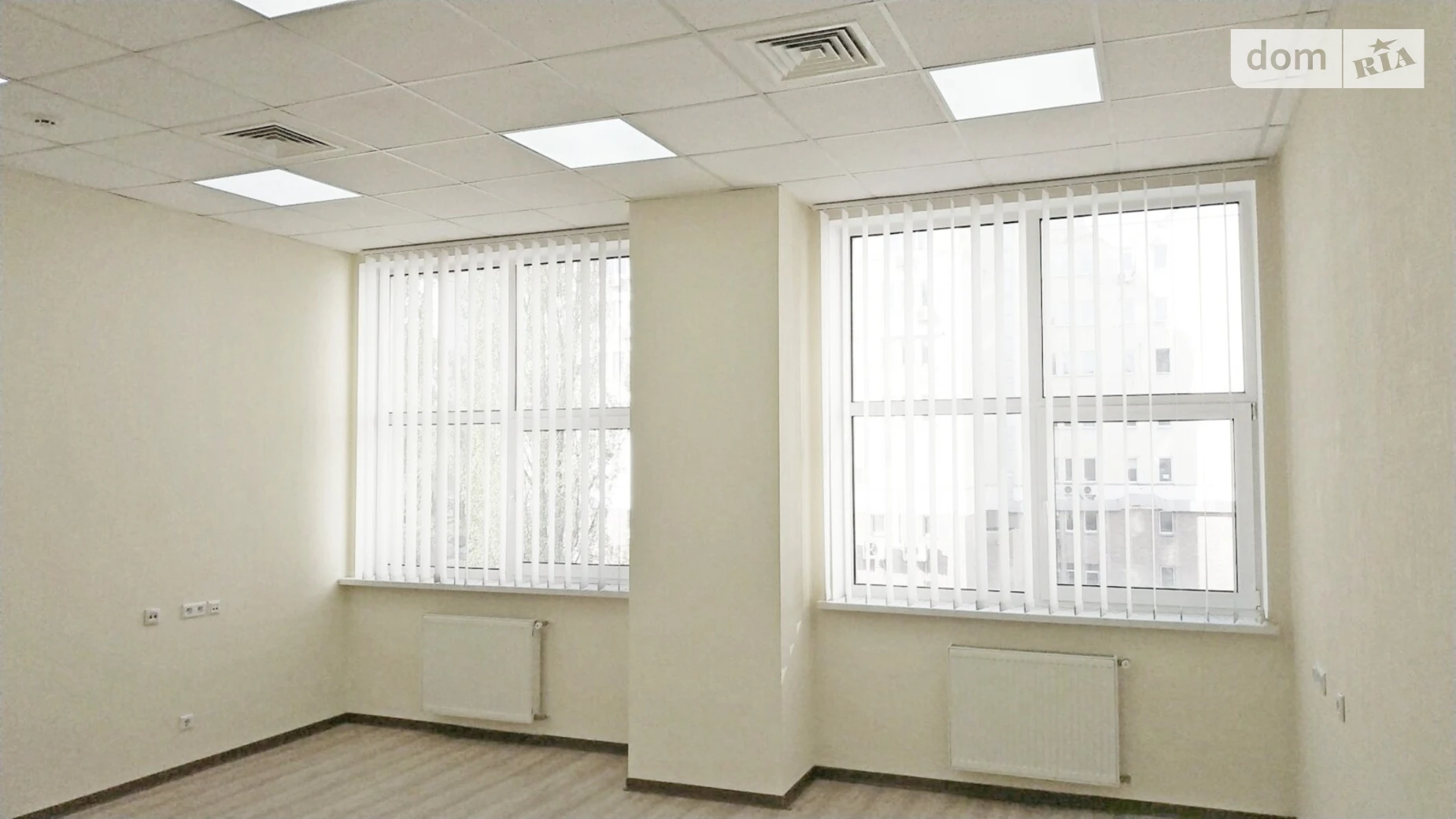 Сдается в аренду офис 126 кв. м в бизнес-центре, цена: 32930 грн - фото 2
