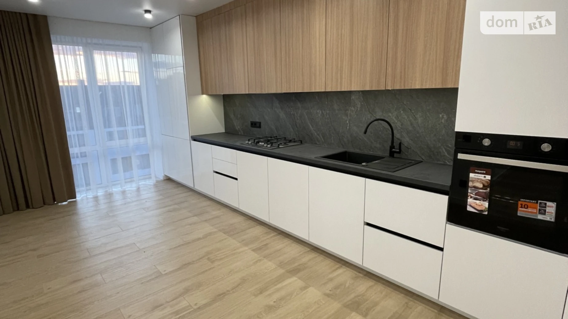 Продается 2-комнатная квартира 59 кв. м в Ровно, ул. Николая Боголюбова - фото 2