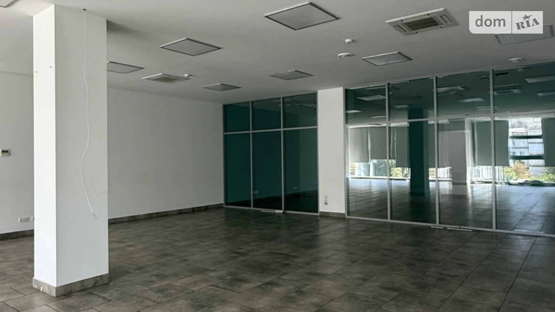 Сдается в аренду офис 1133.1 кв. м в бизнес-центре, цена: 11331 $ - фото 4