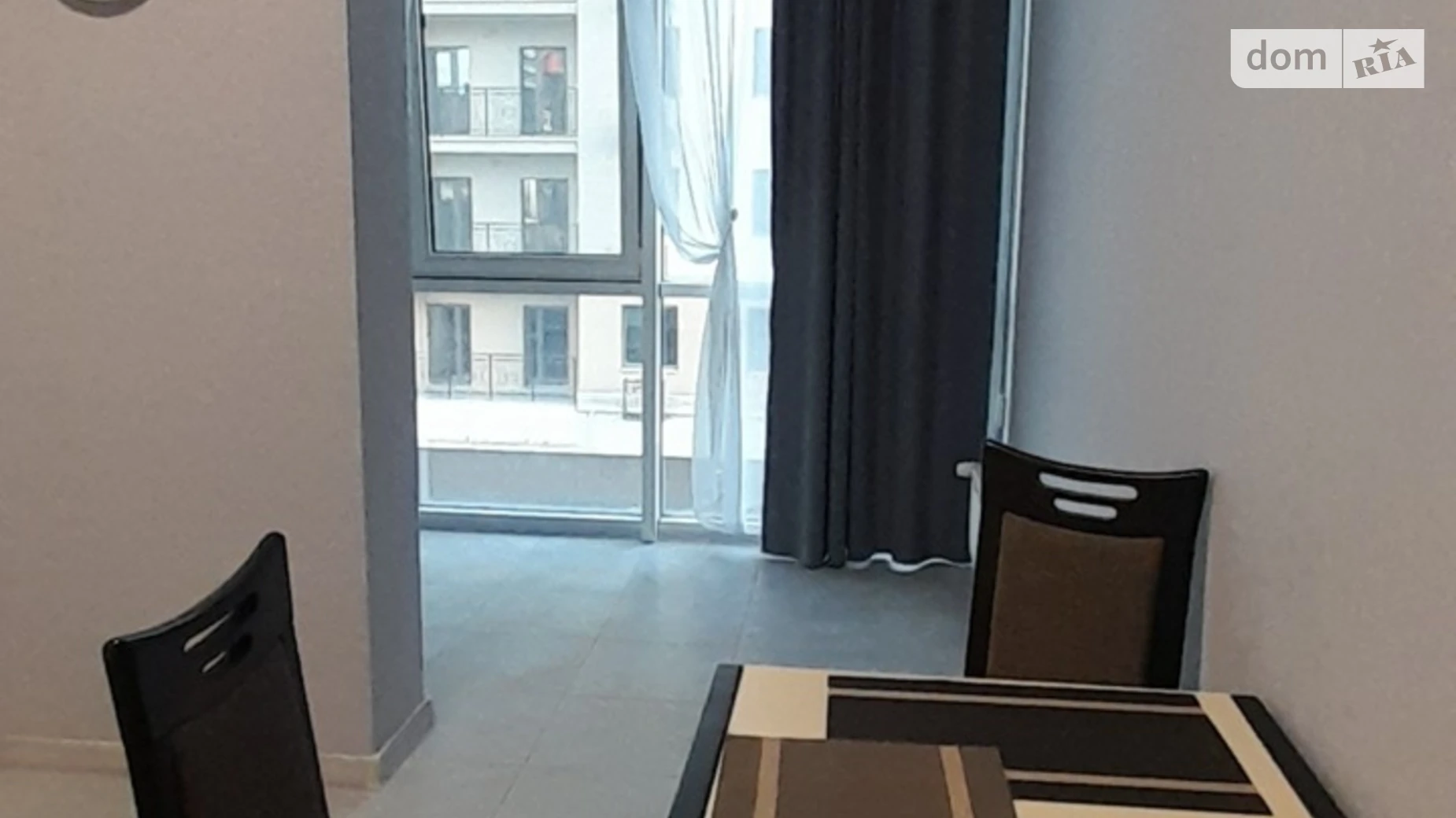 Продается 2-комнатная квартира 68 кв. м в Одессе, ул. Жемчужная, 1А - фото 2