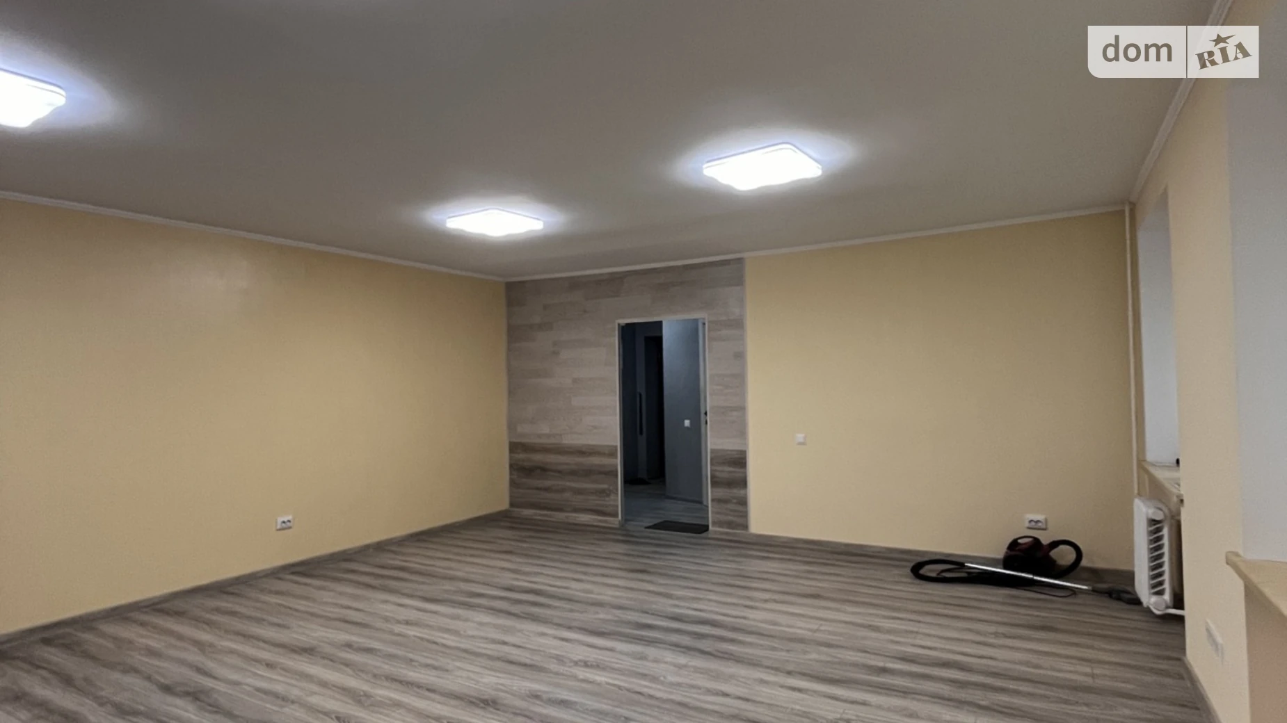 Продается 1-комнатная квартира 54.4 кв. м в Ивано-Франковске, ул. Пулюя И. - фото 3