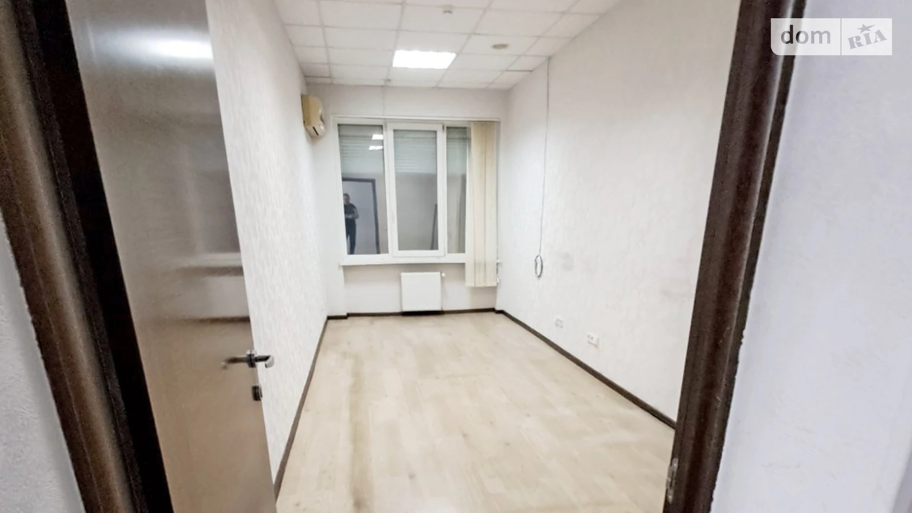 Сдается в аренду помещения свободного назначения 20.6 кв. м в 9-этажном здании, цена: 6535 грн - фото 3