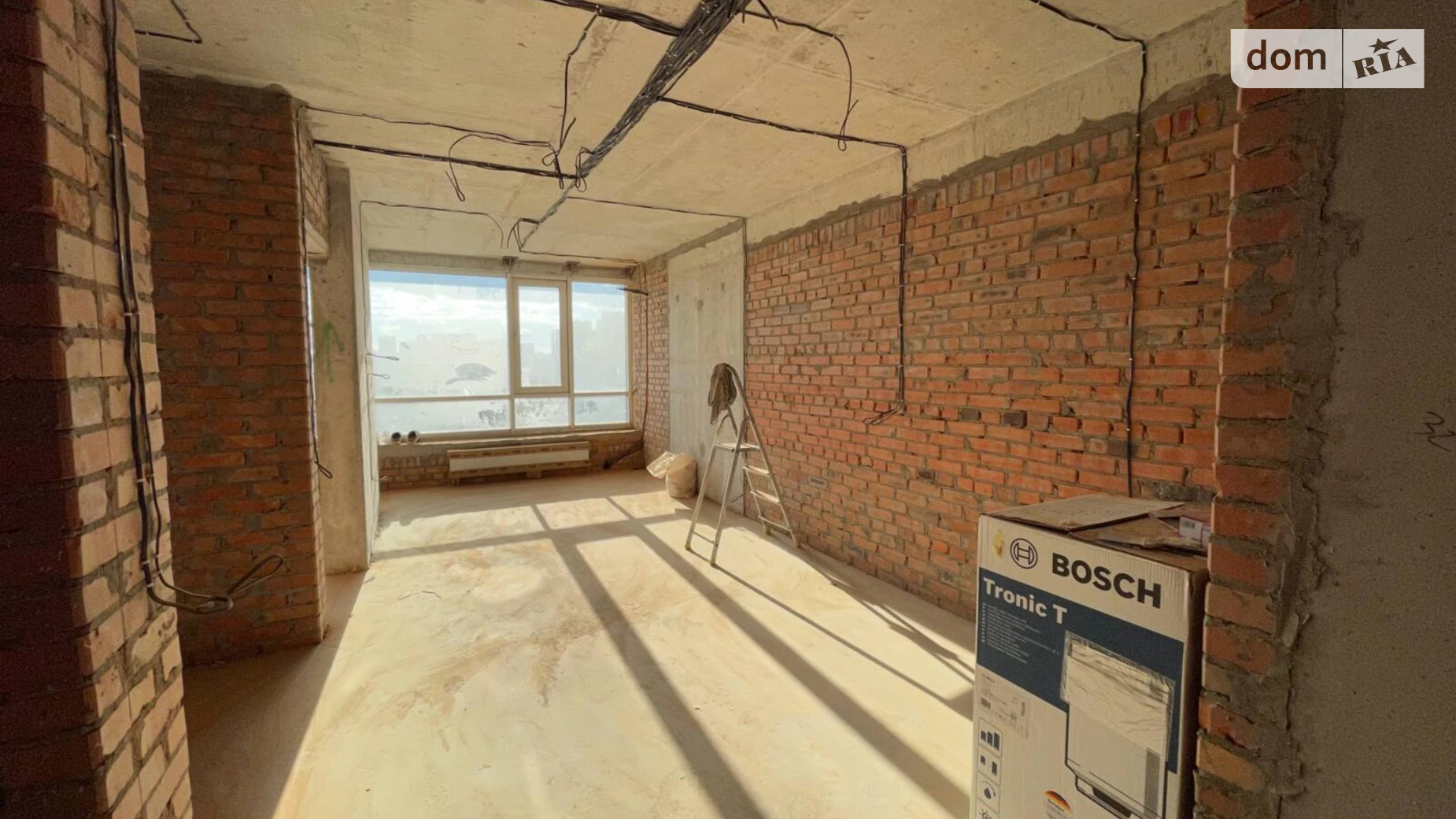 Продається 1-кімнатна квартира 45.7 кв. м у Києві, пер. Ужгородський, 4/1 - фото 2