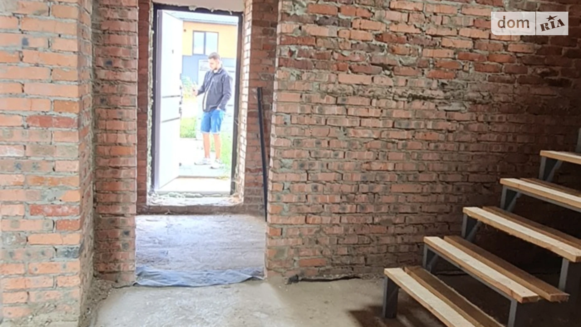 Продается дом на 2 этажа 120 кв. м с камином, цена: 80000 $ - фото 3