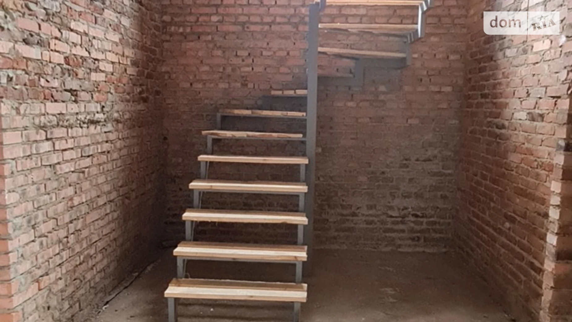 Продается дом на 2 этажа 120 кв. м с камином, цена: 80000 $ - фото 4
