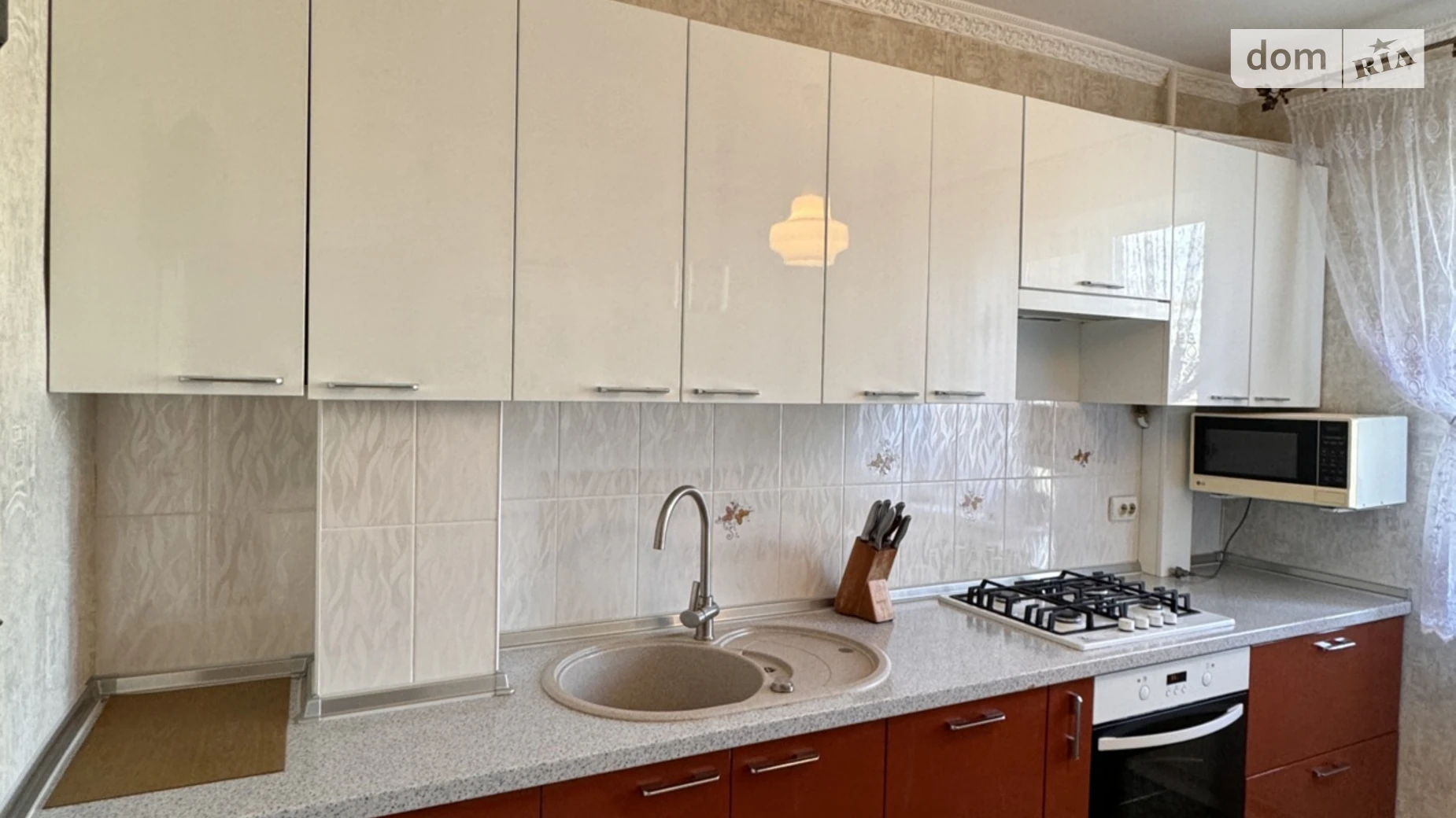 Продается 3-комнатная квартира 69.7 кв. м в Киеве, ул. Оноре де Бальзака - фото 2