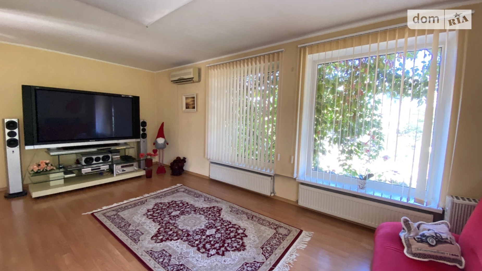 Продается дом на 2 этажа 200 кв. м с участком, цена: 270000 $ - фото 2