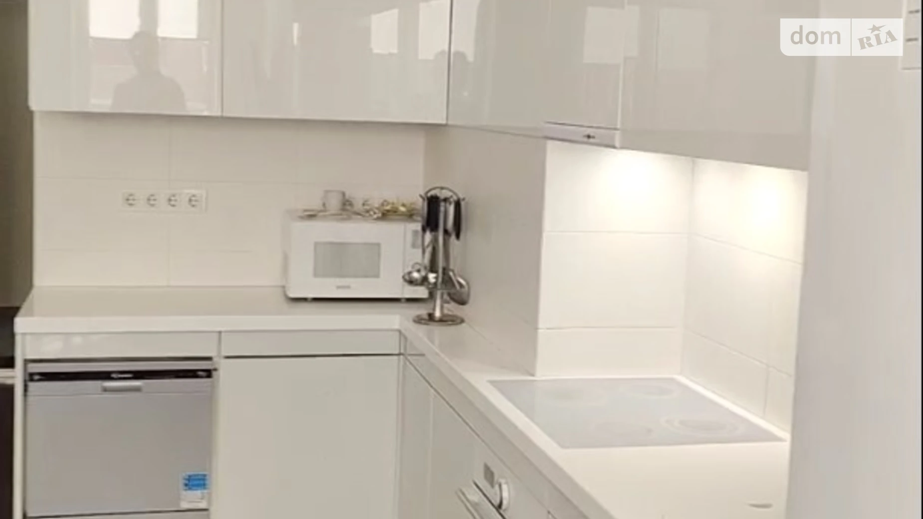 Продается 1-комнатная квартира 51 кв. м в Одессе, ул. Базарная, 5/1 - фото 3