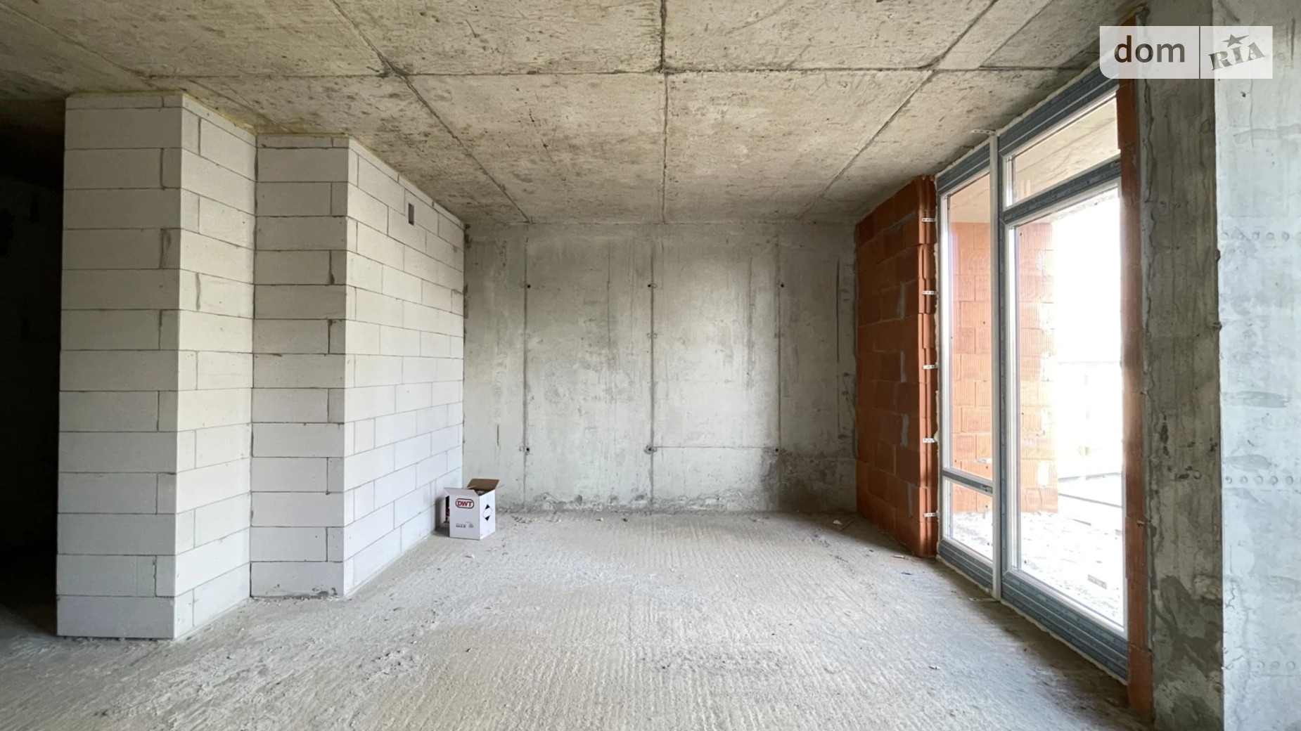 Продается 1-комнатная квартира 41 кв. м в Ивано-Франковске, ул. Хриплинская, 9 - фото 3