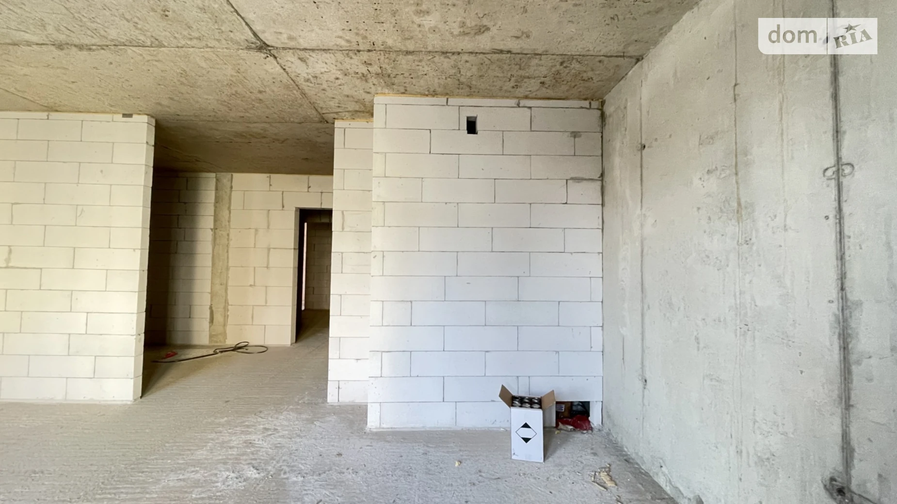 Продается 1-комнатная квартира 41 кв. м в Ивано-Франковске, ул. Хриплинская, 9 - фото 4