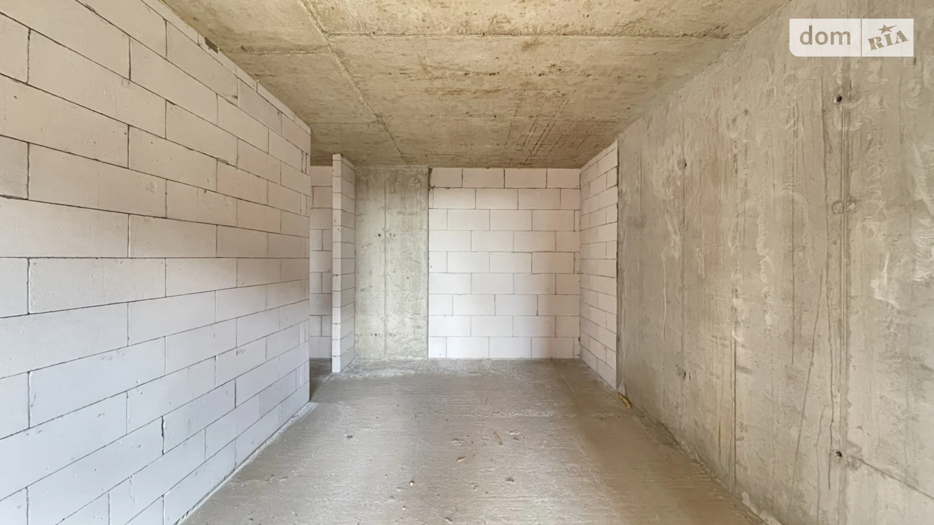 Продается 2-комнатная квартира 69 кв. м в Ивано-Франковске, ул. Хриплинская, 9 - фото 3