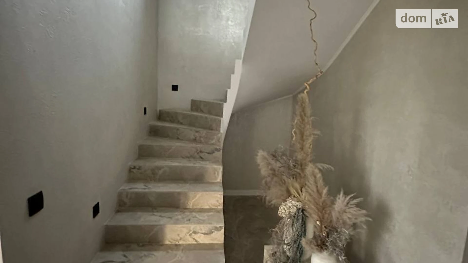Продается дом на 2 этажа 107 кв. м с гаражом, цена: 135000 $ - фото 4