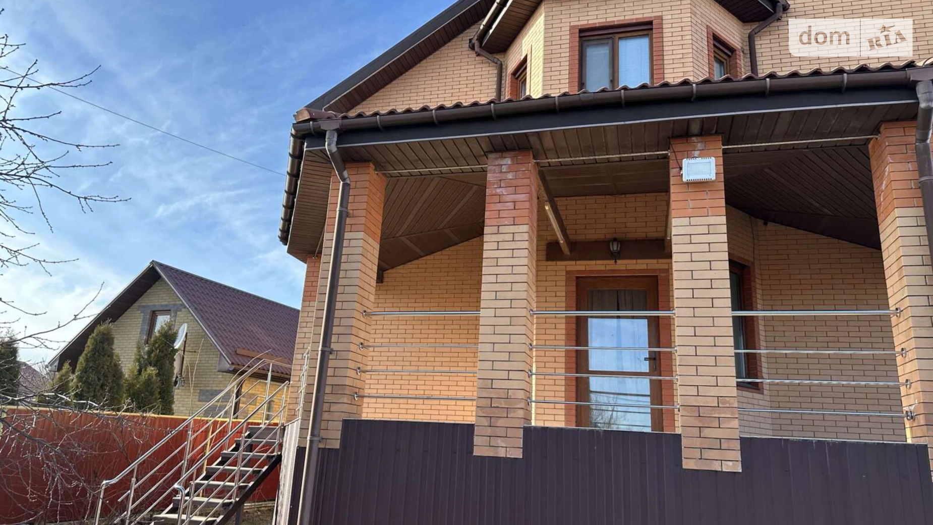 Продается дом на 2 этажа 320 кв. м с подвалом, цена: 180000 $ - фото 3