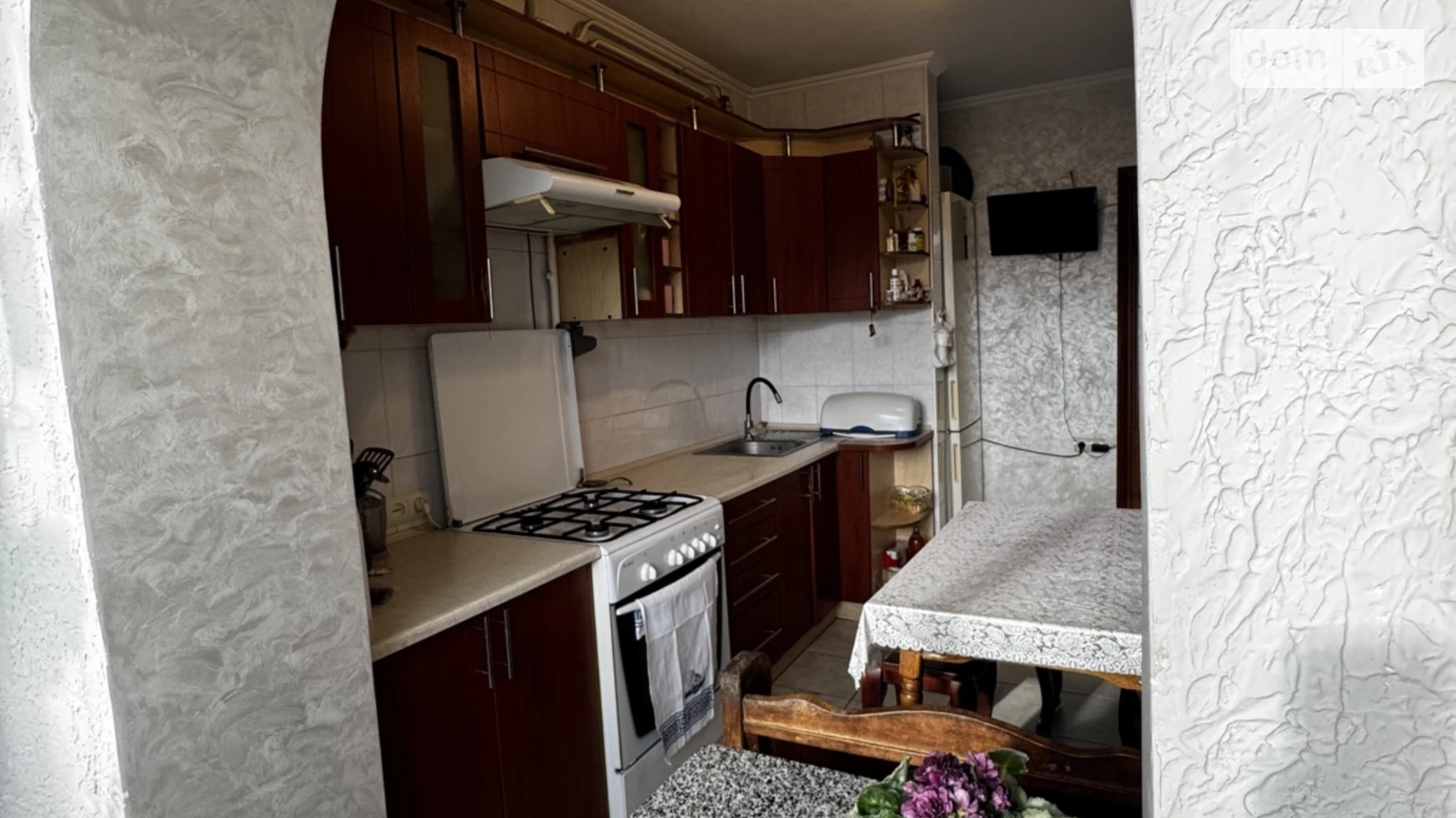 Продается 4-комнатная квартира 89.2 кв. м в Ровно, ул. Шухевича Романа, 18 - фото 2