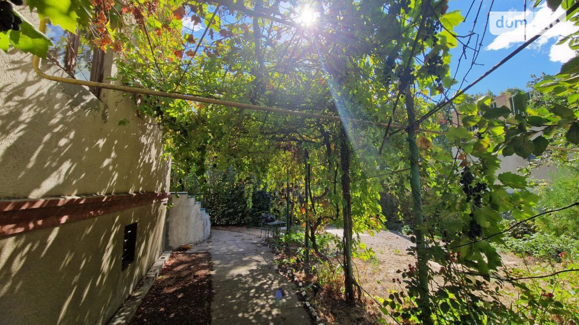 Продается дом на 2 этажа 102 кв. м с бассейном, цена: 55000 $ - фото 4