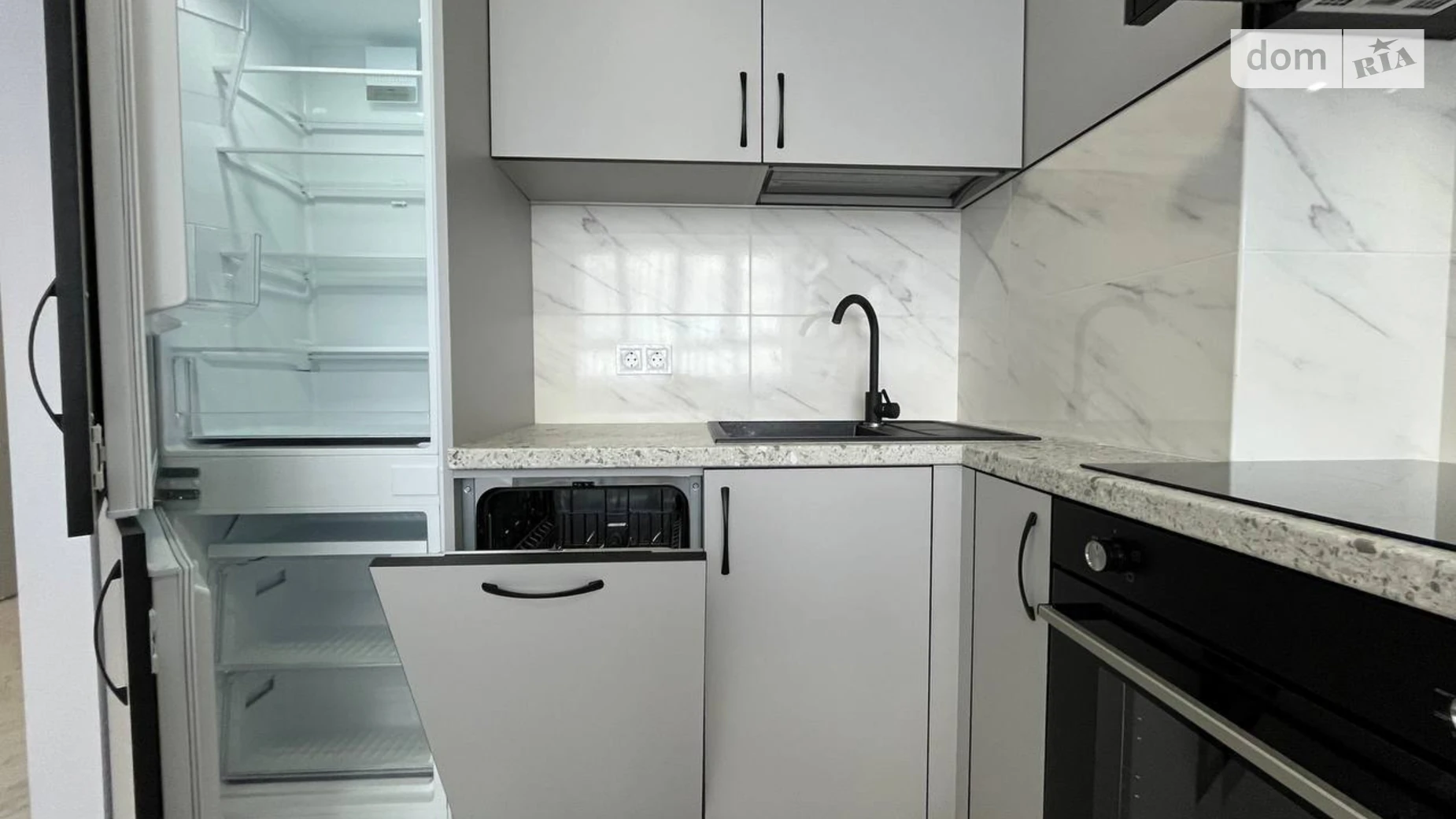 Продается 1-комнатная квартира 40 кв. м в Новоселках, ул. Пригородная, 22Б - фото 2