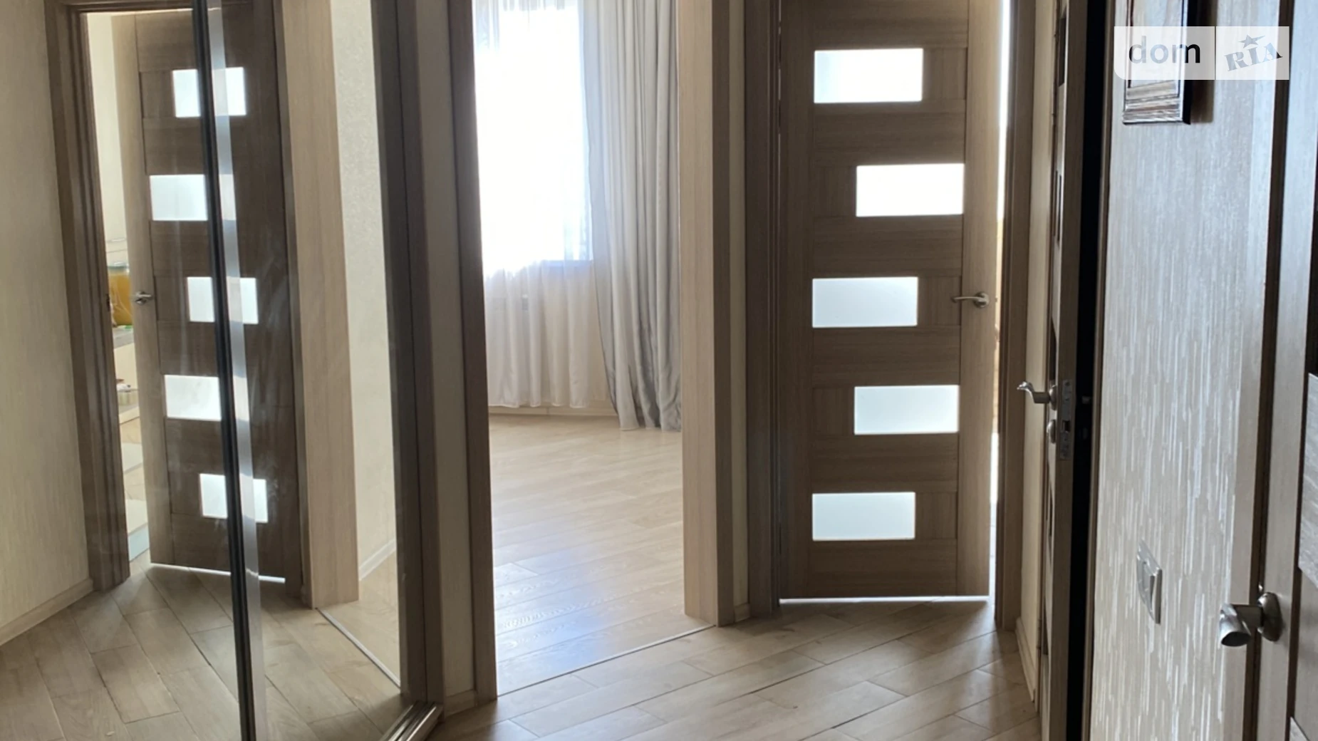 Продается 1-комнатная квартира 50 кв. м в Харькове, просп. Любови Малой, 34 - фото 2