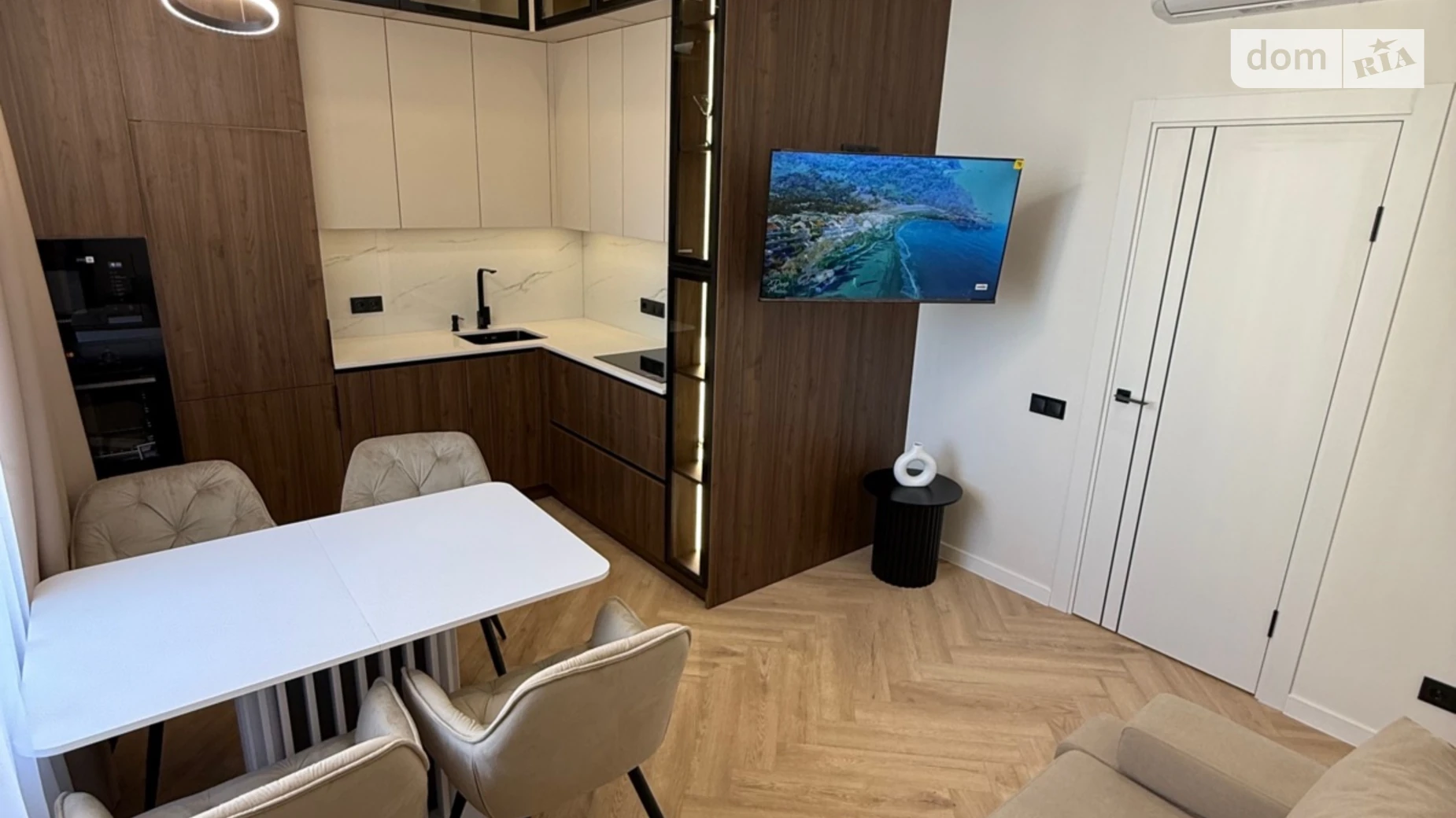 Продается 2-комнатная квартира 60 кв. м в Одессе, ул. Краснова, 1В - фото 2